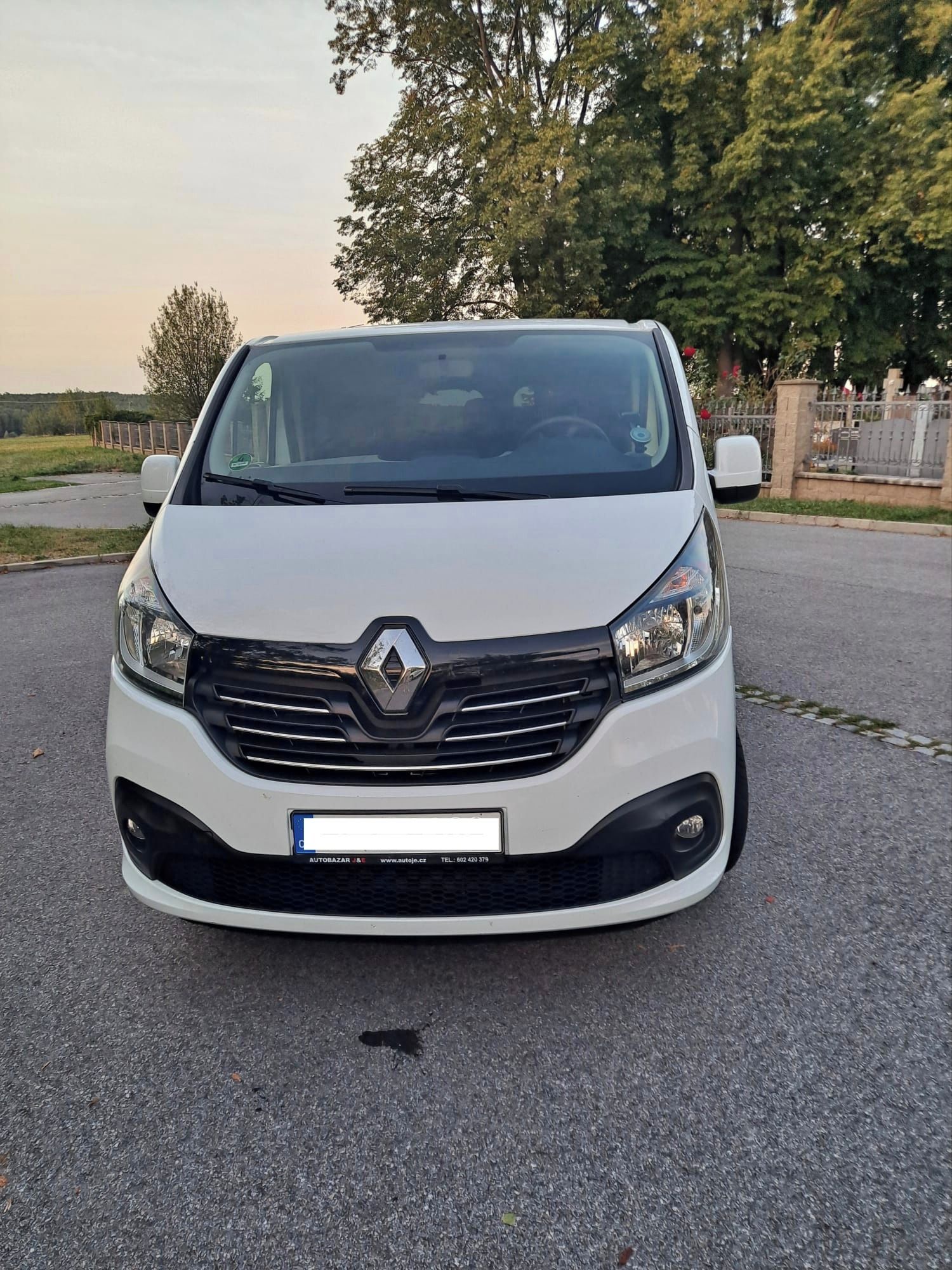 Renault Trafic, Renault Trafic 1.6 dCi, 9 míst