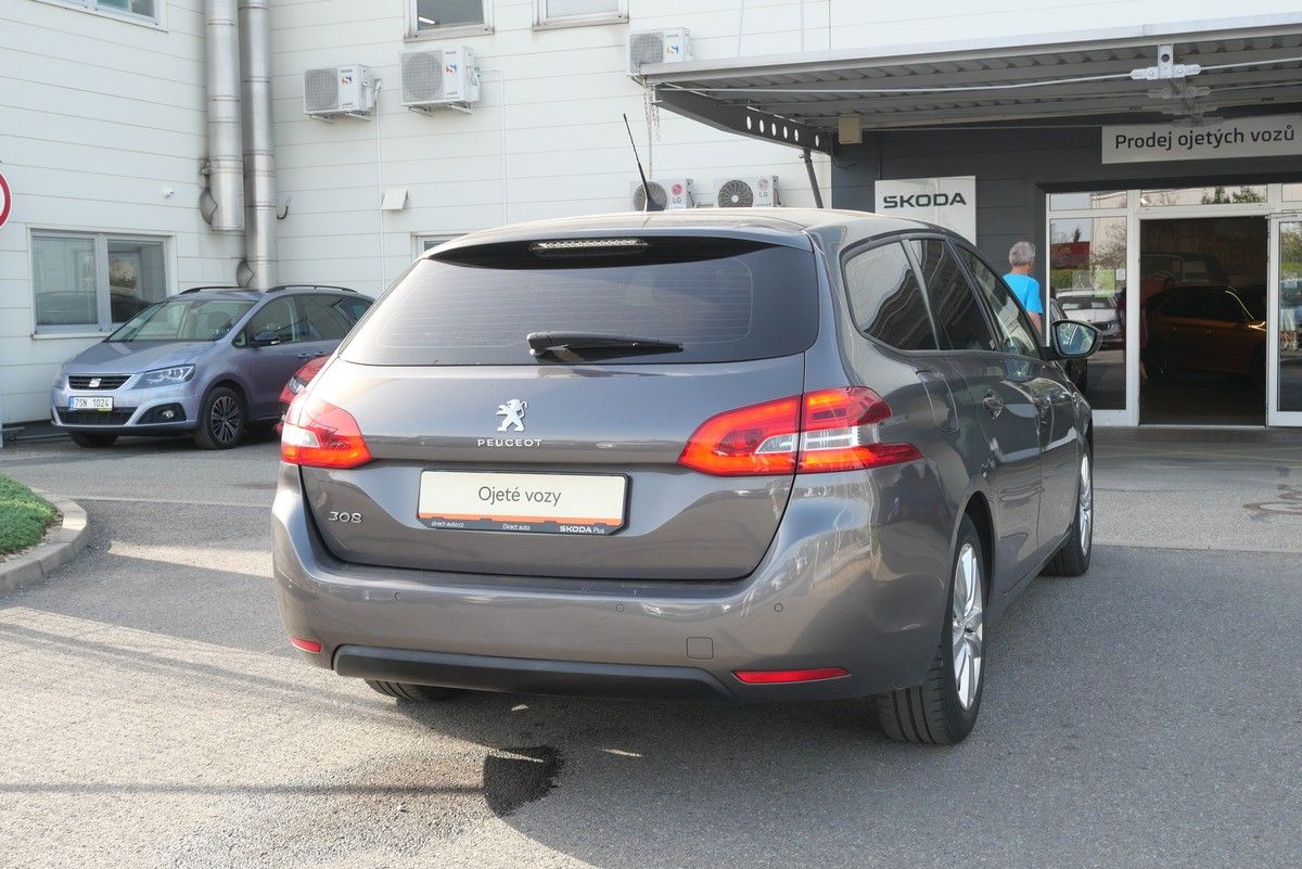 Peugeot 308, 1.2 PureTech 96 kW - fotka 2