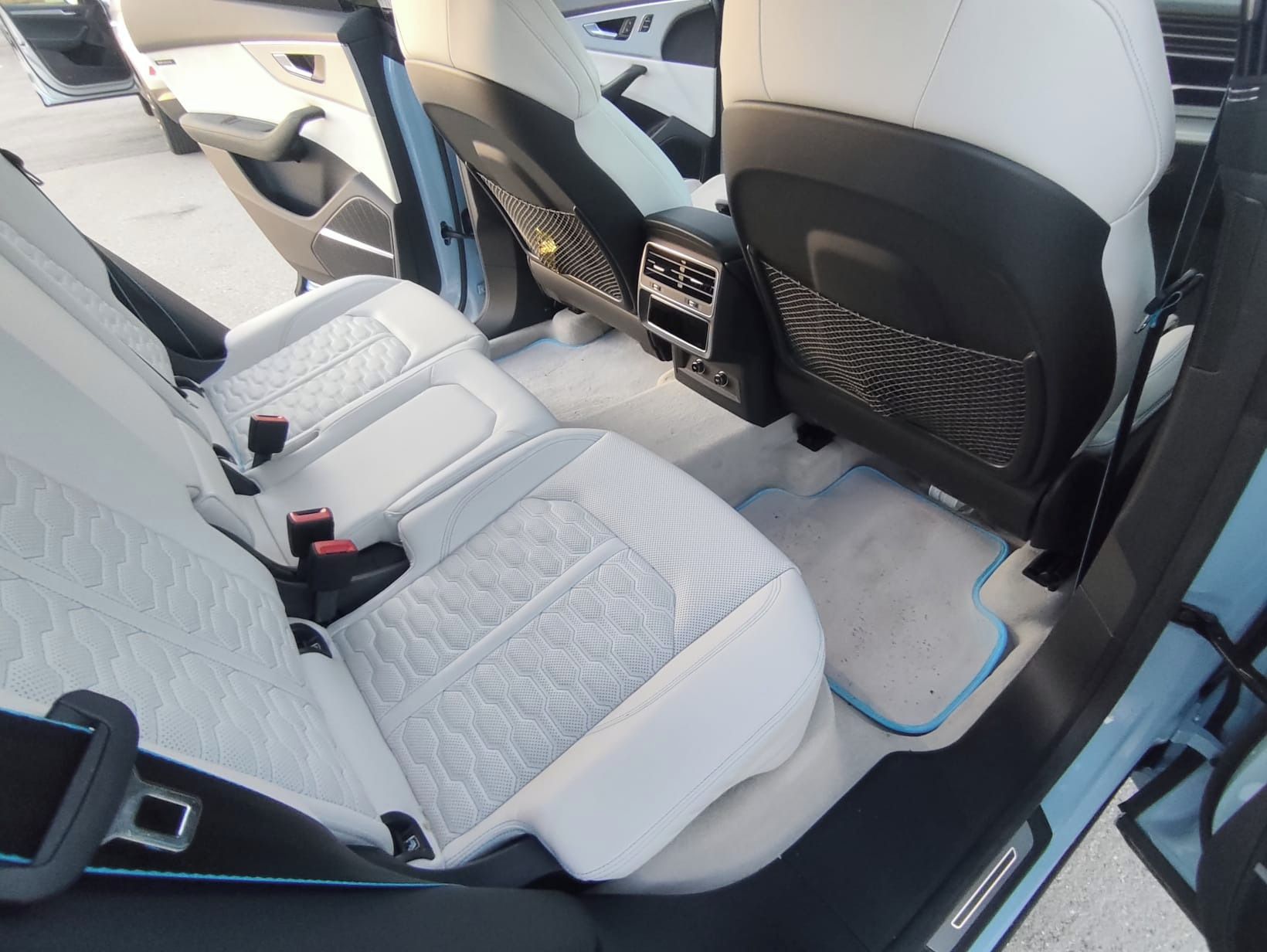 Audi Q8, EXCLUSIVE KERAMICKE BRZDY - fotka 6