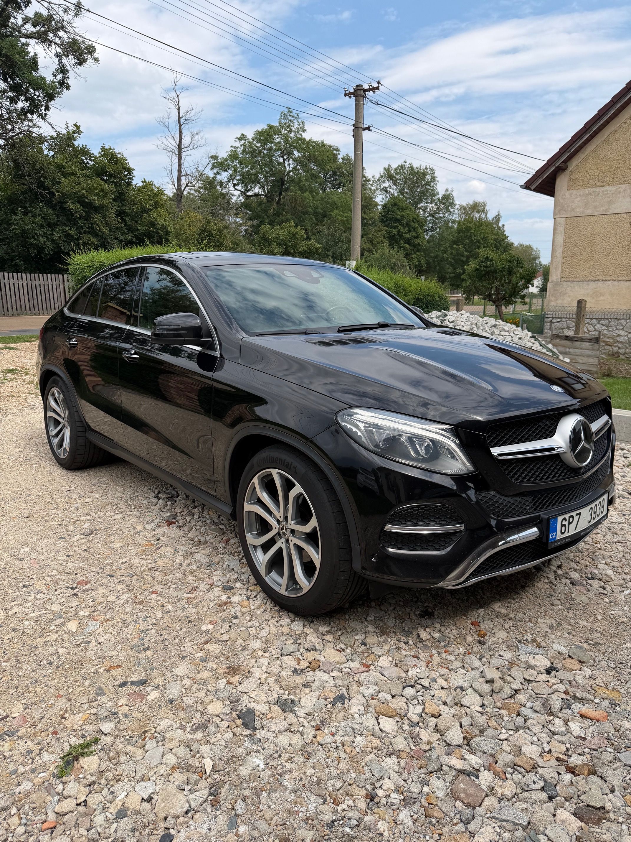 Mercedes-Benz GLE, Mercedes-Benz GLE 350d 190kw - fotka 3