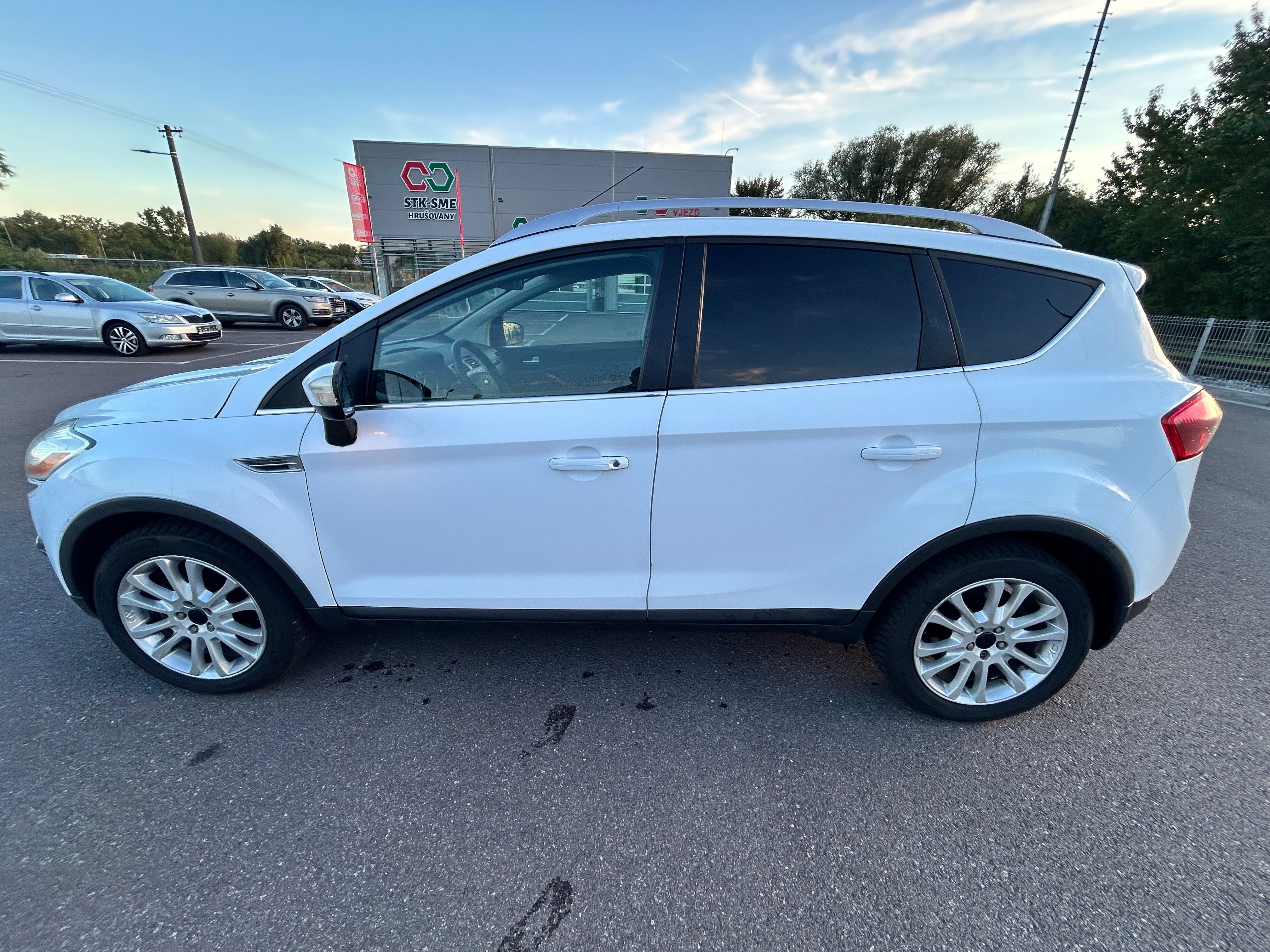 Ford Kuga, 2.0TDCi 100 kW ČR po servisu - fotka 5