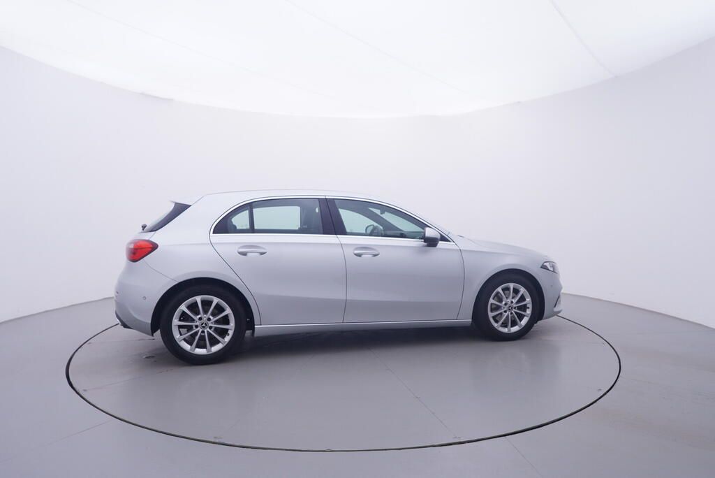 Mercedes-Benz, 1.3 A200 120 kW - fotka 6