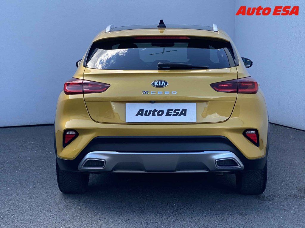 Kia XCee´d, 1.4 T-GDi,AT - fotka 5
