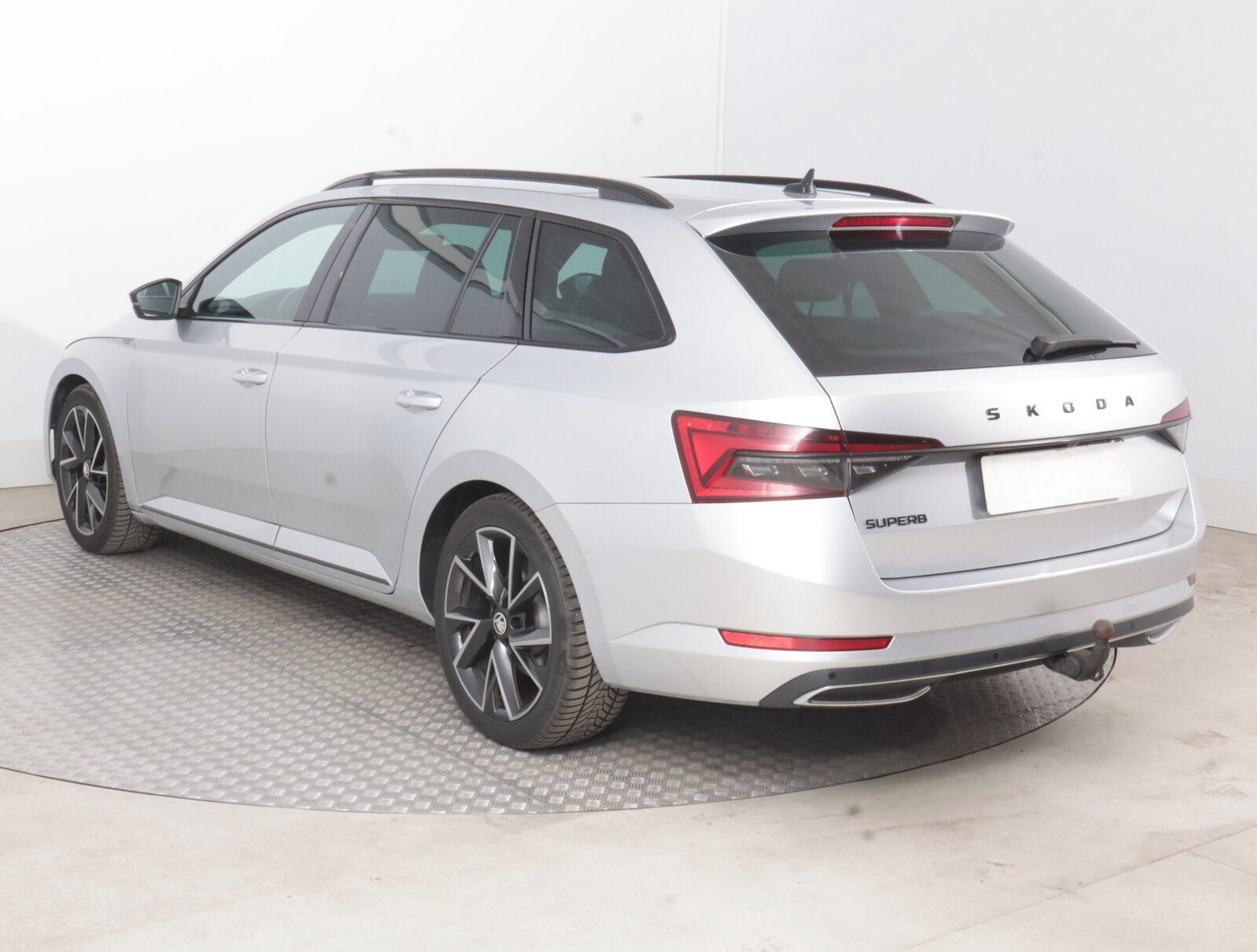 Škoda Superb, 2.0 TDI, Sportline, Automat - fotka 4