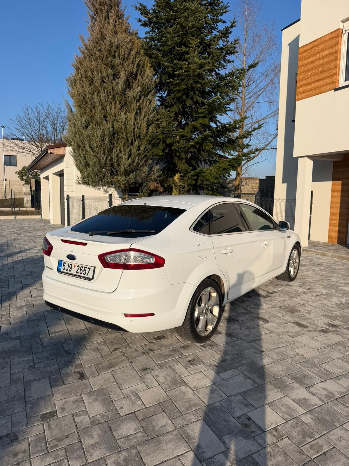 Ford Mondeo, 2.0 TDCi 120 kW automat - fotka 2