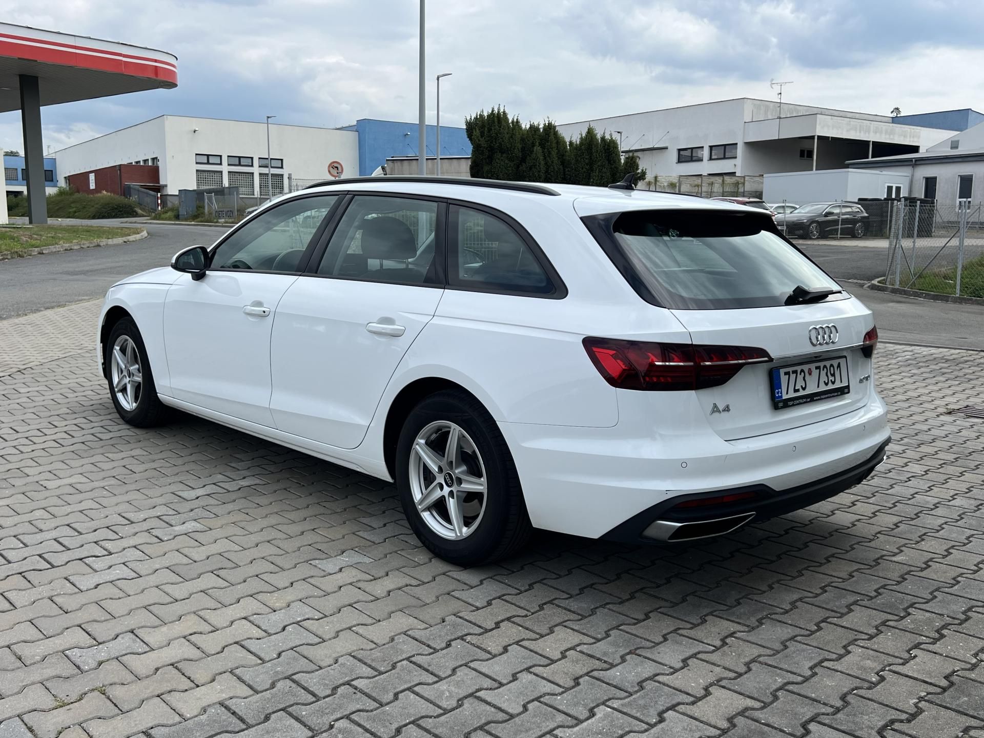 Audi A4 Avant, 2.0 TDI - fotka 4