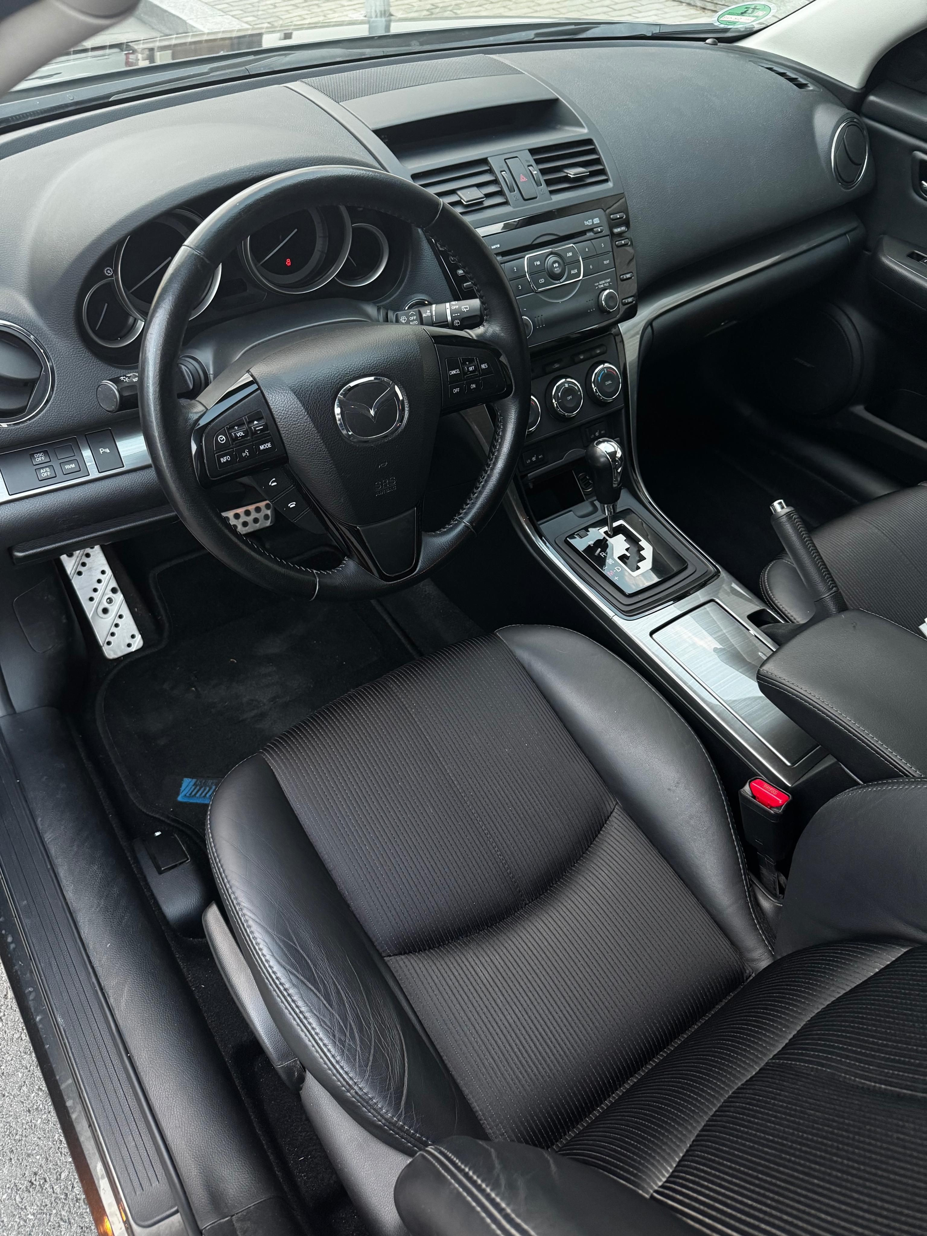 Mazda 6, 2.0 benzin, automat, výbava - fotka 6