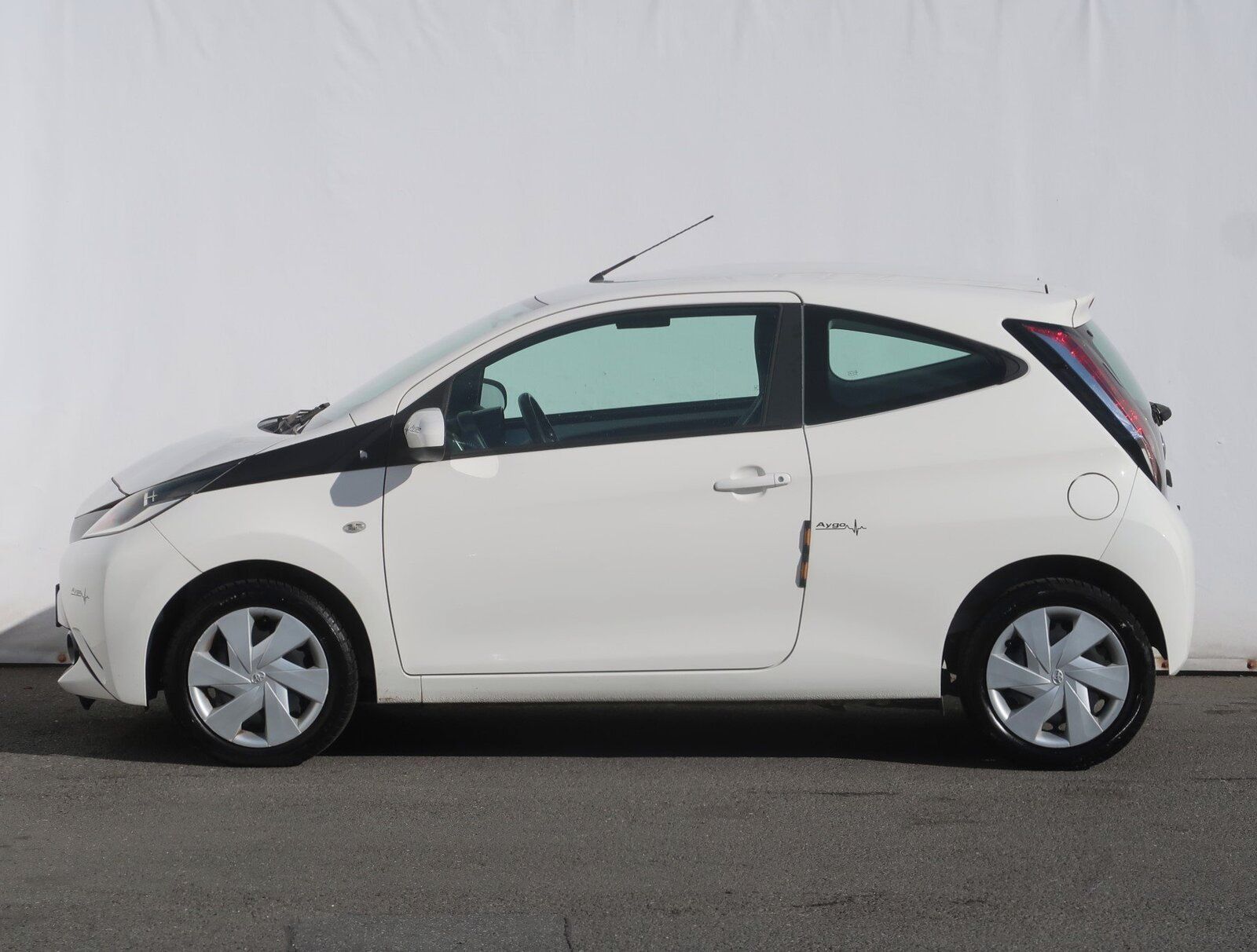 Toyota Aygo, 1.0 VVT-i, Klima, Tempomat - fotka 3