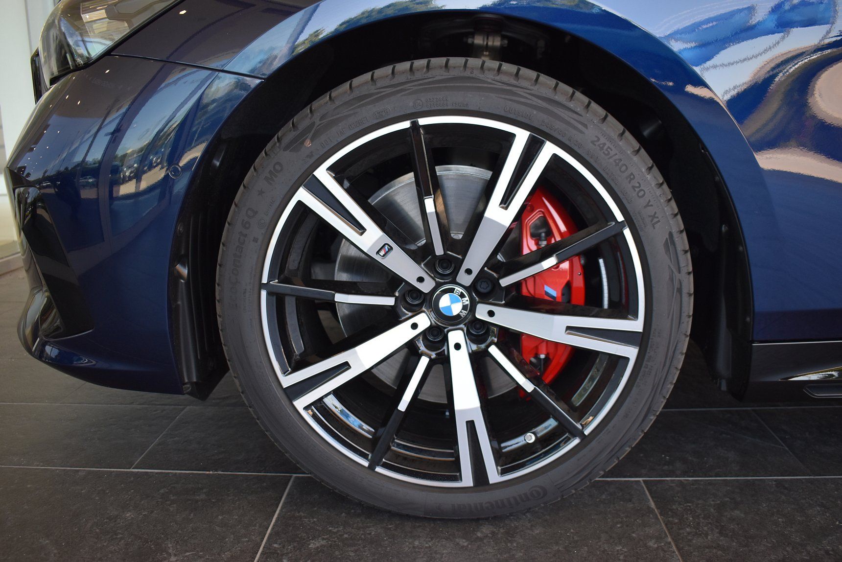 BMW Řada 5, 540d xDrive, Sedan - fotka 4