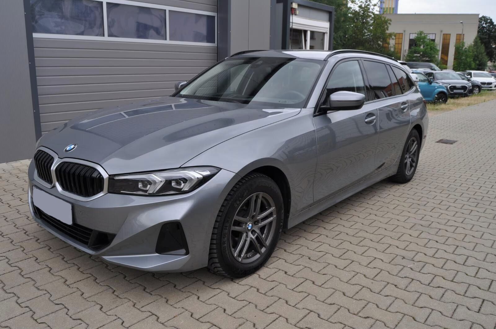 BMW Řada 3, 318i Touring Aut.*Navi*Led*DAB