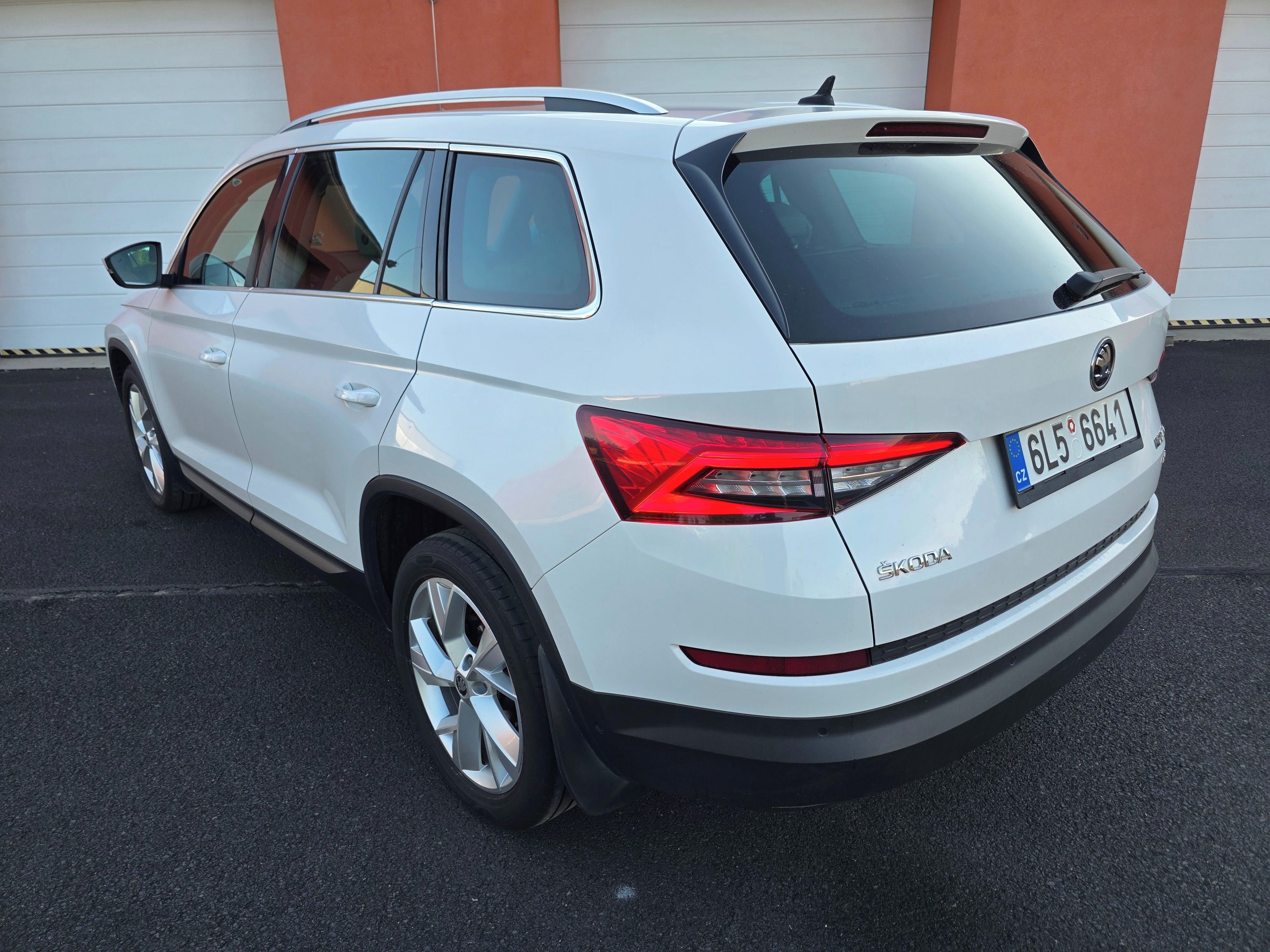 Škoda Kodiaq, 2.0 TDI 140KW DSG 4x4 tažné - fotka 5