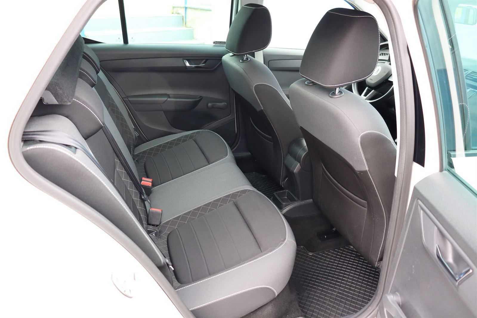 Škoda Fabia, 1.0 TSI Ambition - fotka 6