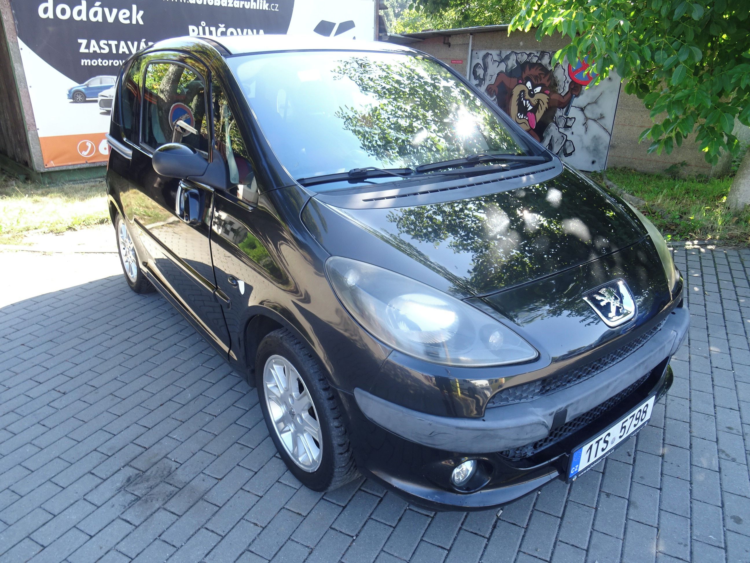 Peugeot 1007, 1.6 80 kW, AUTOMAT - fotka 2