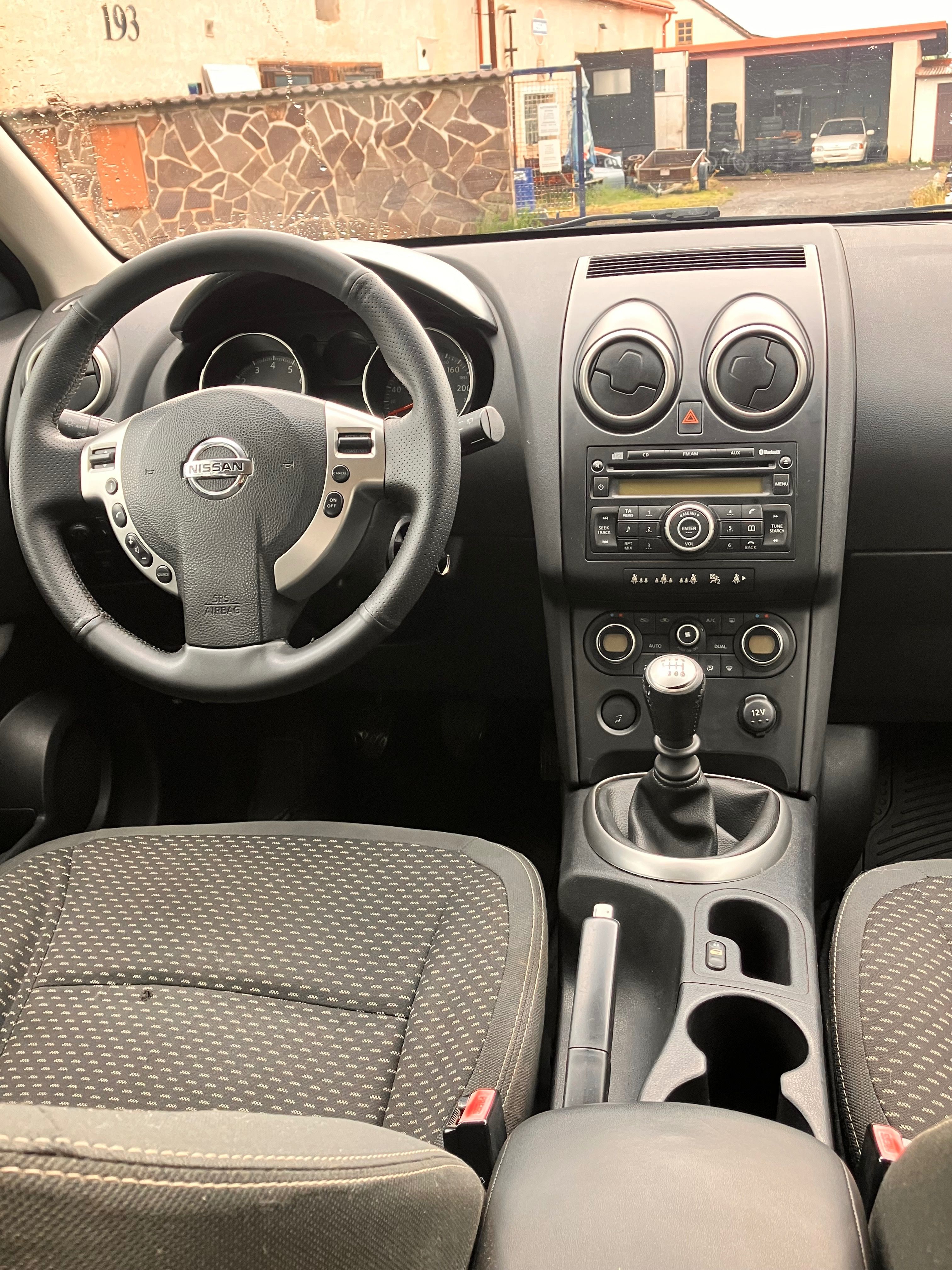 Nissan Qashqai, 2.0 - fotka 6