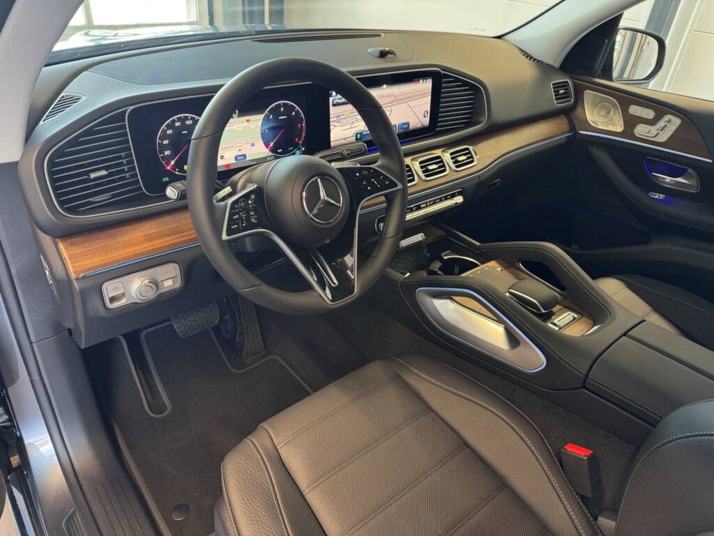Mercedes-Benz GLE, 300 d 4MATIC - fotka 2
