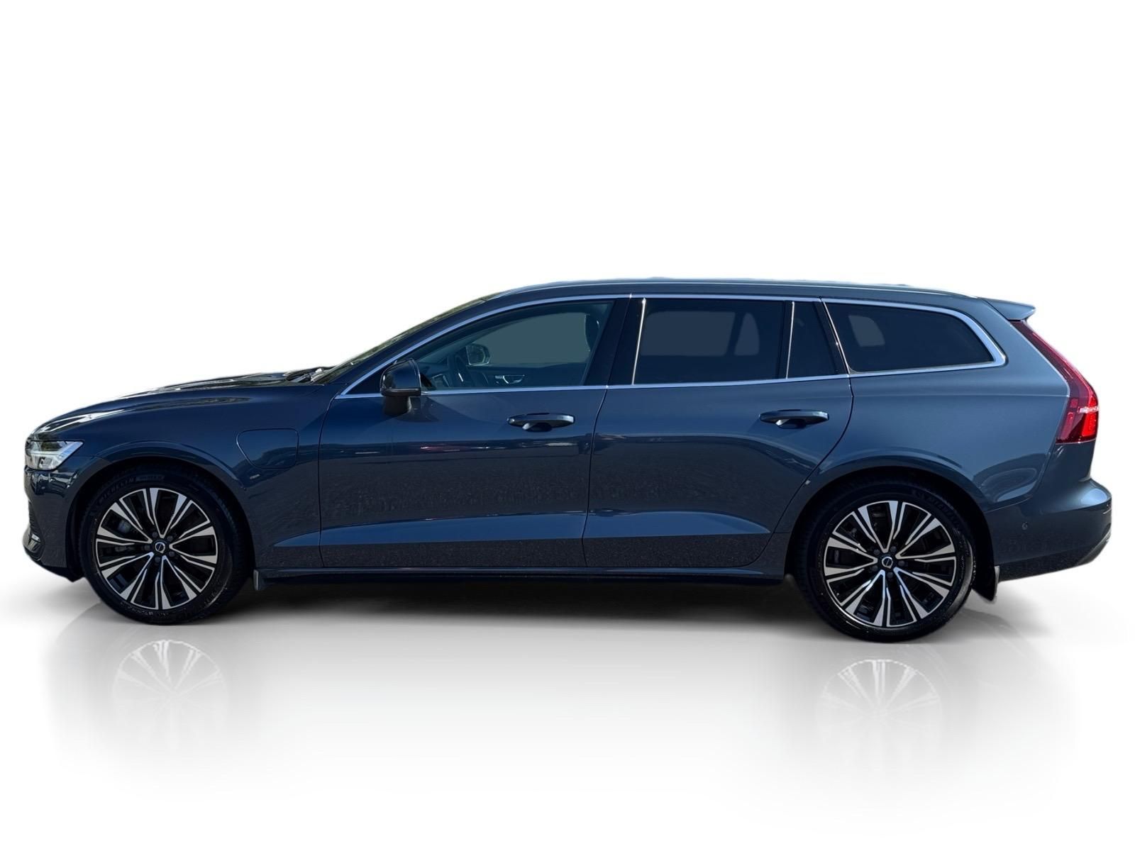 Volvo V60, T8 AWD PLUS 360 ČELNÍ + kola - fotka 2