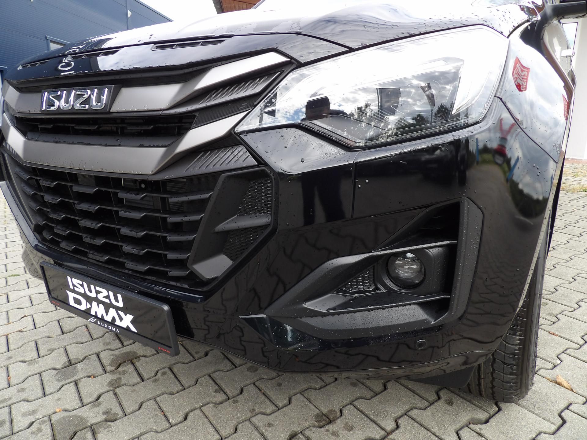 Isuzu D-Max, LSE 2.2L 163K 4x4 8st. A/T - fotka 5