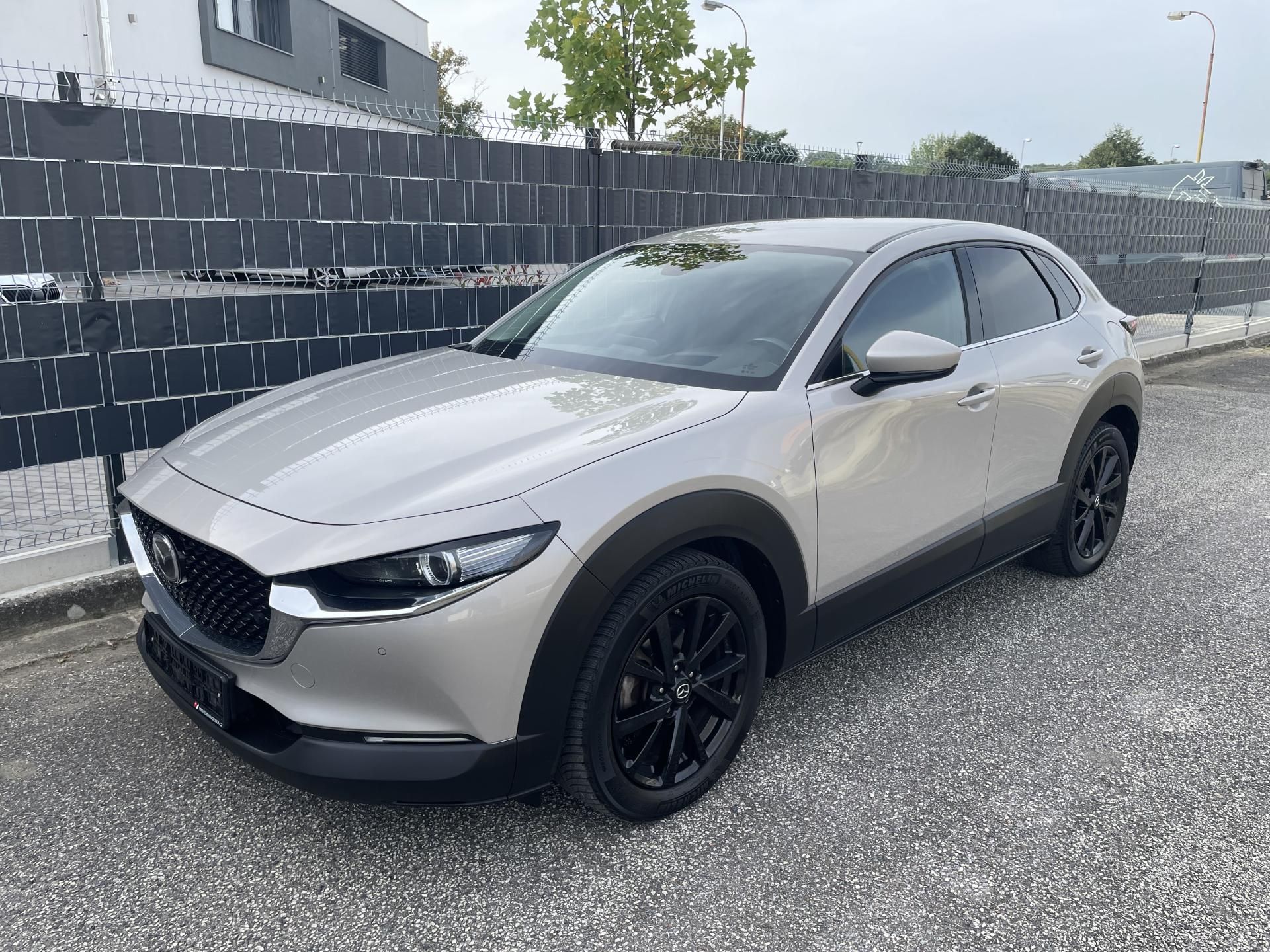 Mazda CX-30, 2.0 SKYACTIV-X 137kW COSMO 4x4 - fotka 2