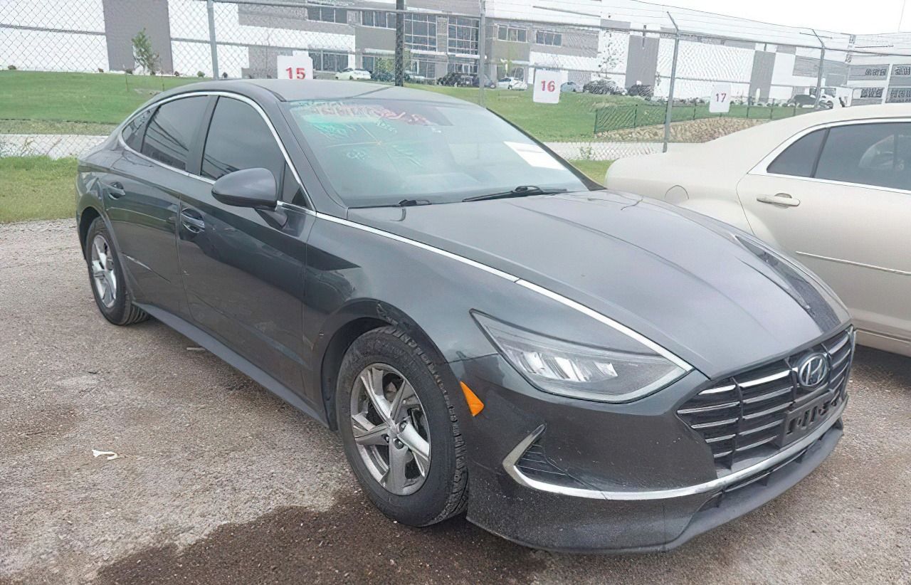 Hyundai Sonata, Auto na cestě - fotka 2
