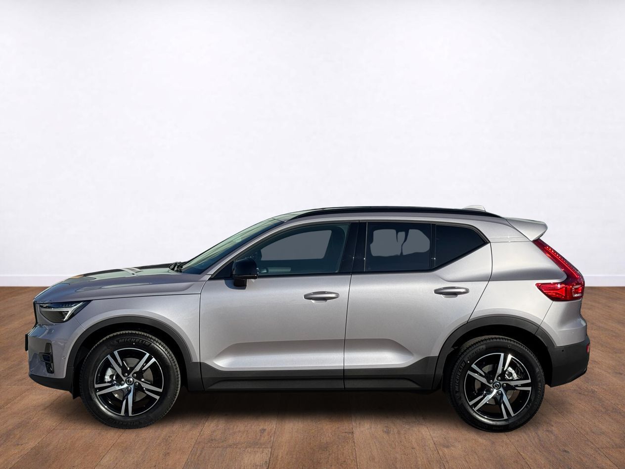 Volvo XC40, PLUS B3, 360°, LIGHTING PAKET - fotka 2