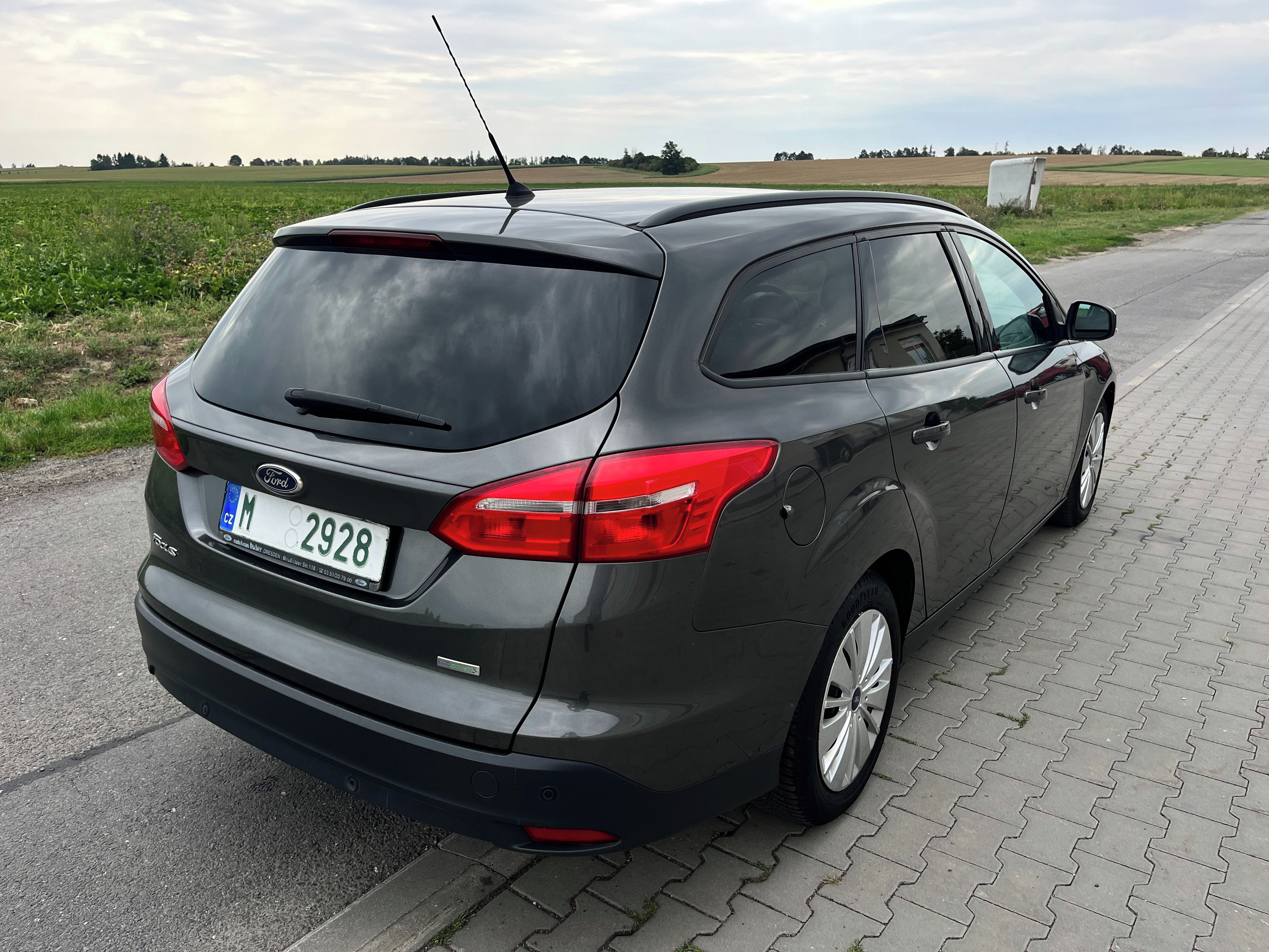 Ford Focus, 1.0i Benzin 92kW - fotka 6