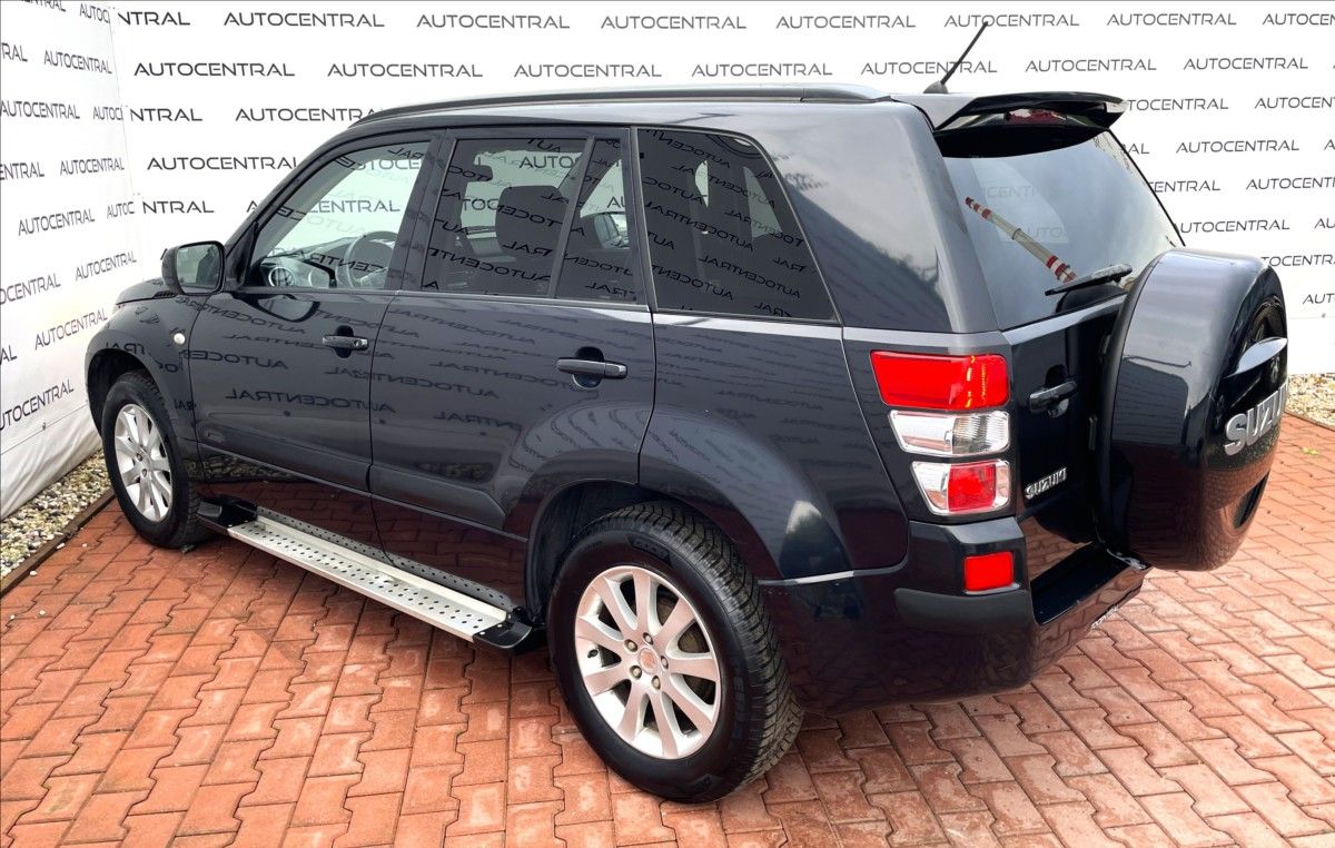 Suzuki Grand Vitara, 2,0 i,103kW,4x4 - fotka 6