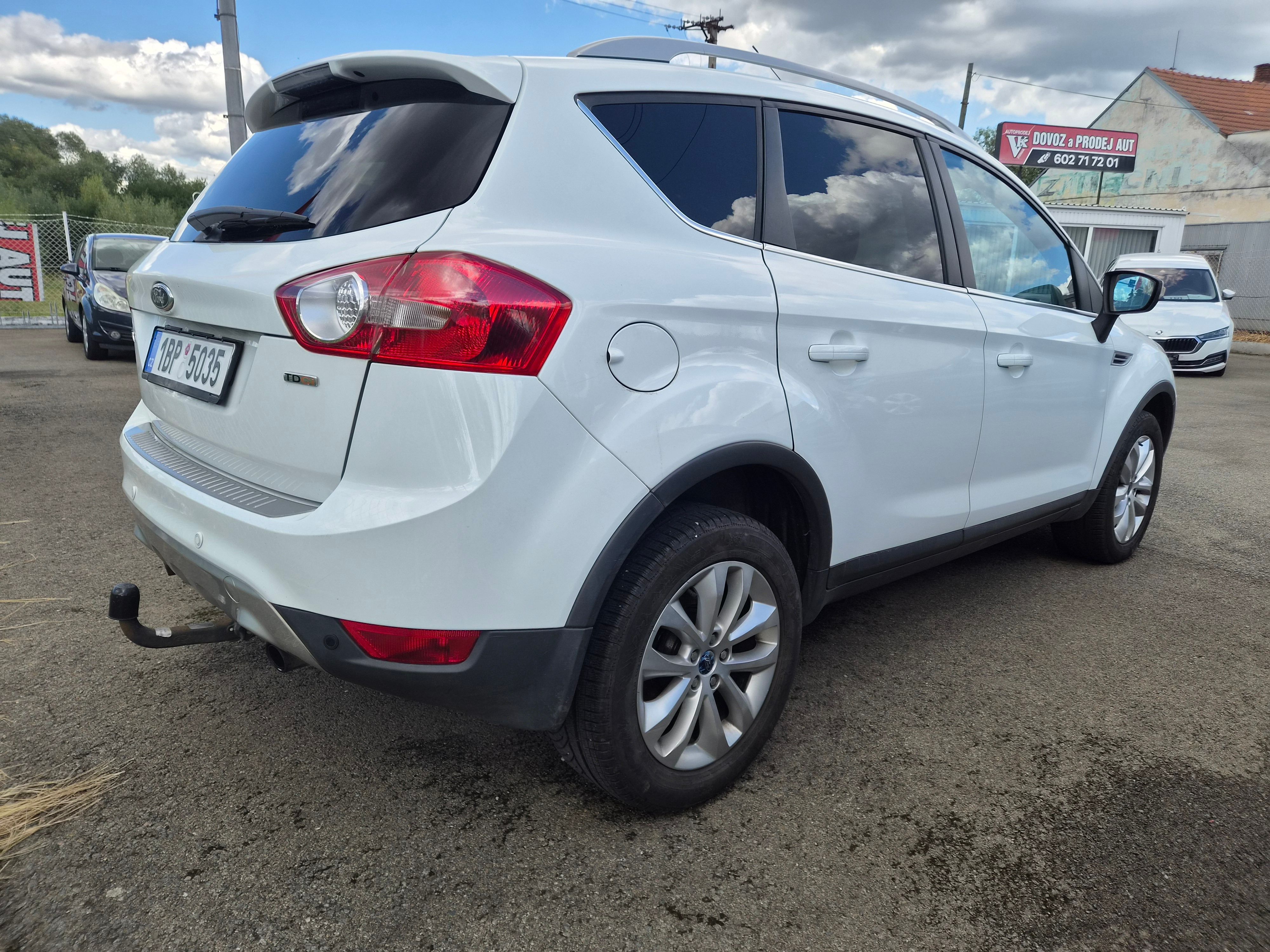 Ford Kuga, 2,0TDCI 4X4 132000 KM TITANIUM - fotka 3