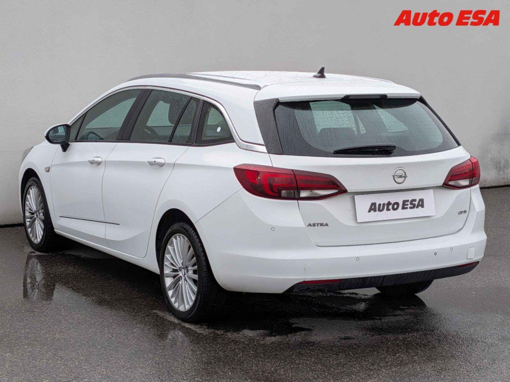 Opel Astra, 1.6 CDTi,ČR - fotka 4
