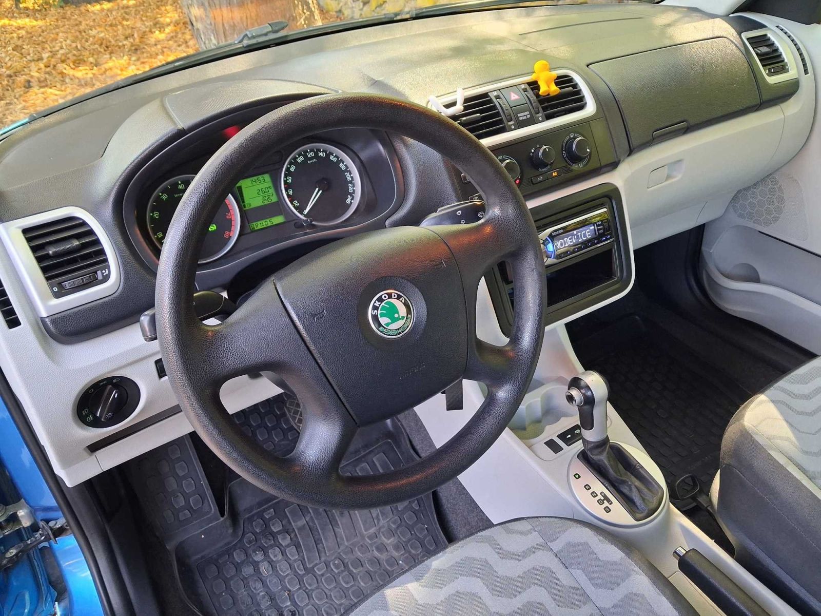 Škoda Roomster, 1.6 16V, Automat - fotka 3