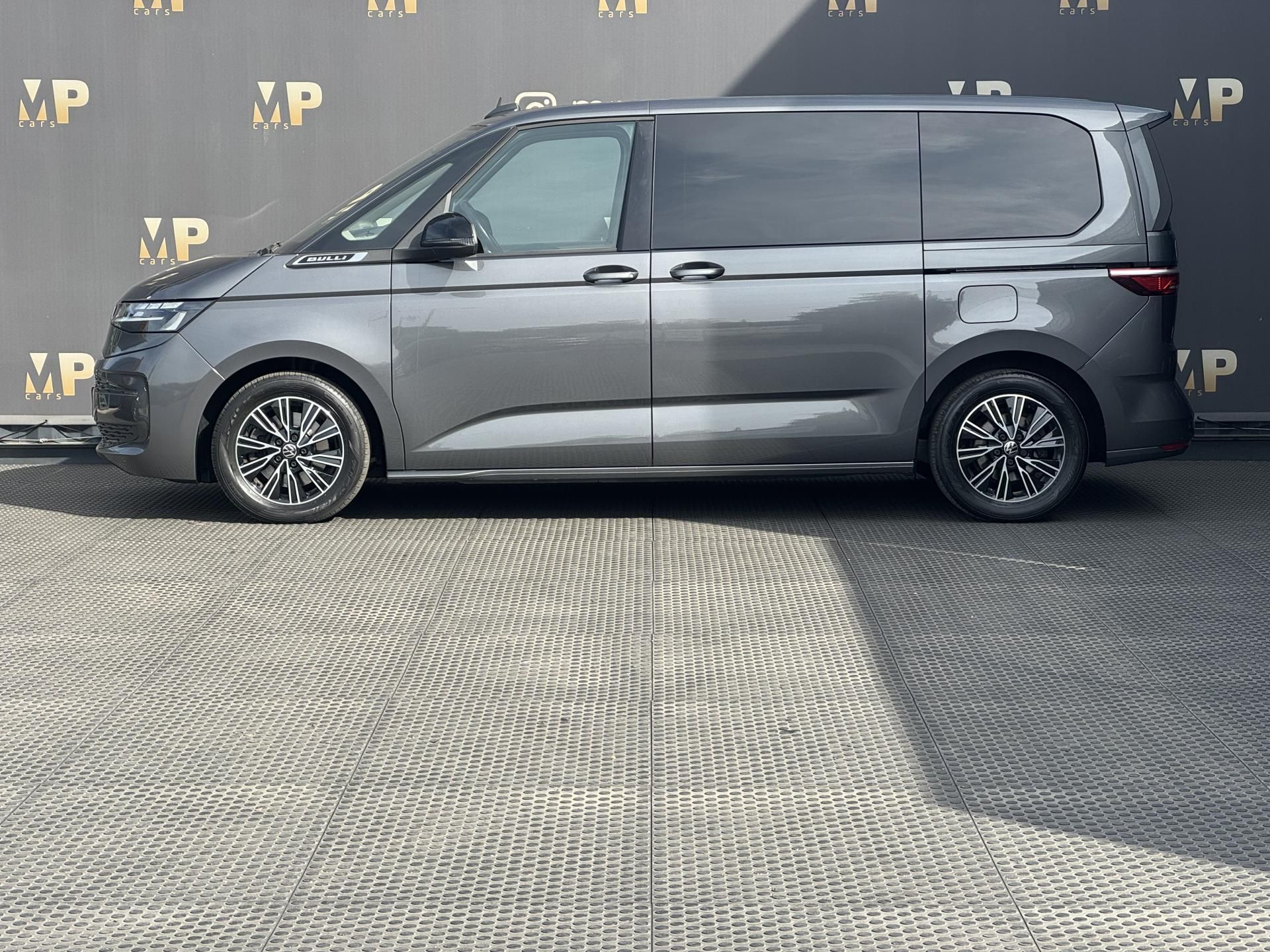 Volkswagen Multivan, T7 2.0TDi Style+, 7míst, 1.MAJ - fotka 5