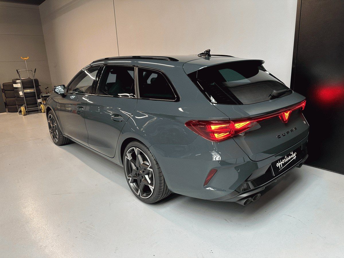 Cupra Leon, VZ 2.0 TSI 333k DSG 4WD - fotka 4