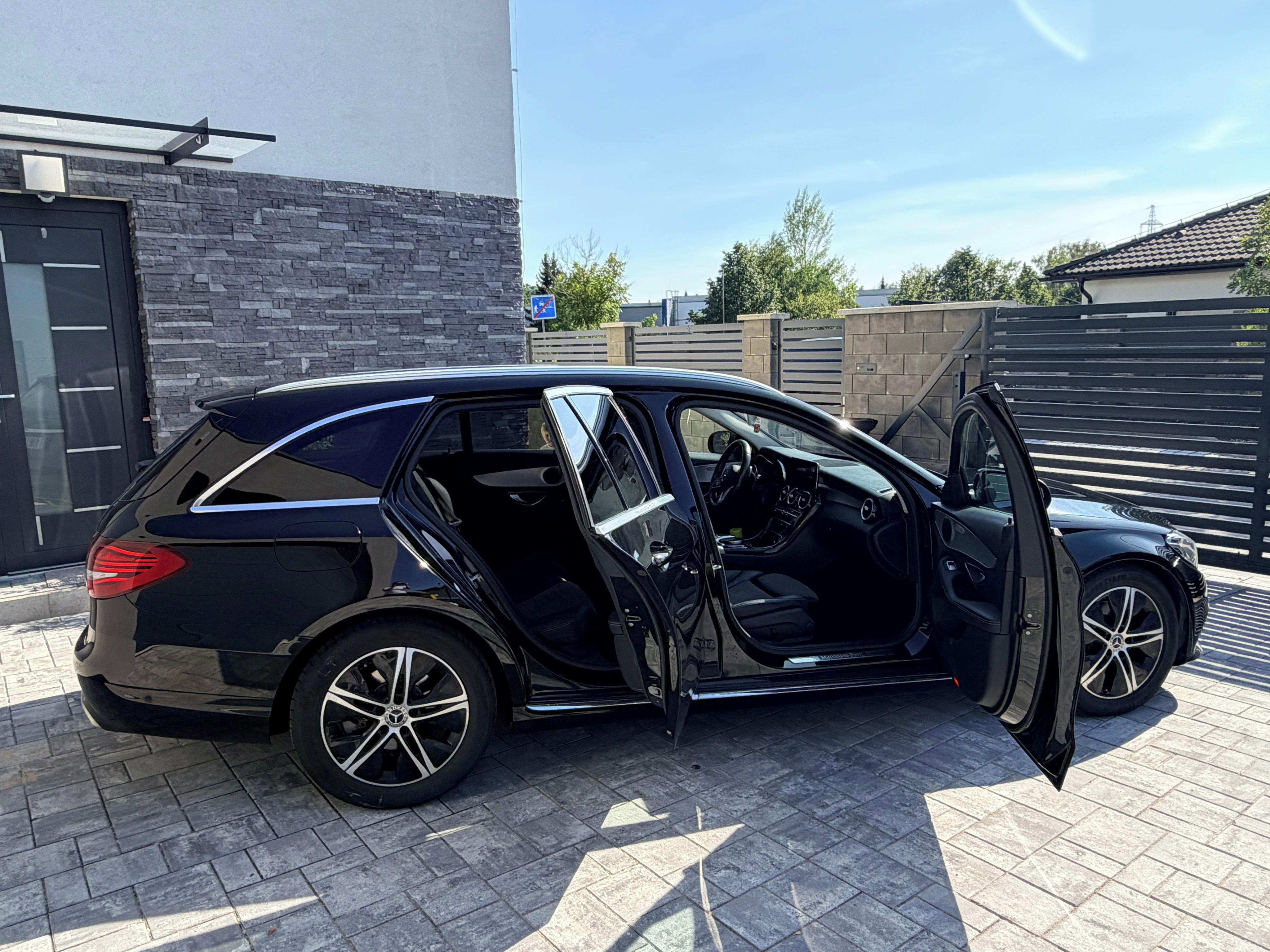 Mercedes-Benz Třídy C, C 220d, nízký nájezd, DPH - fotka 5