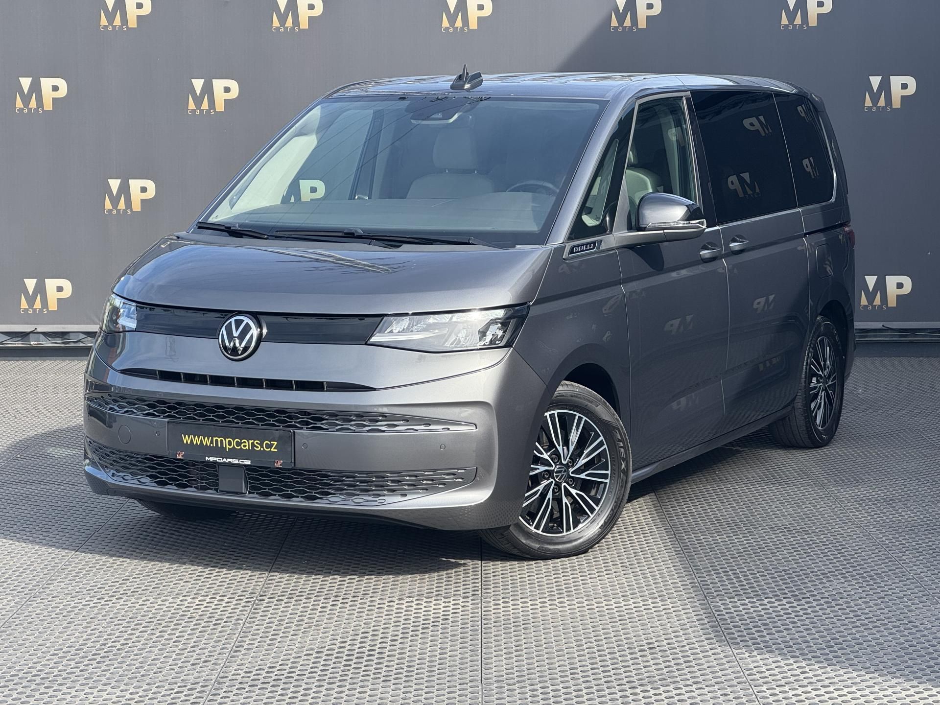 Volkswagen Multivan, T7 2.0TDi Style+, 7míst, 1.MAJ