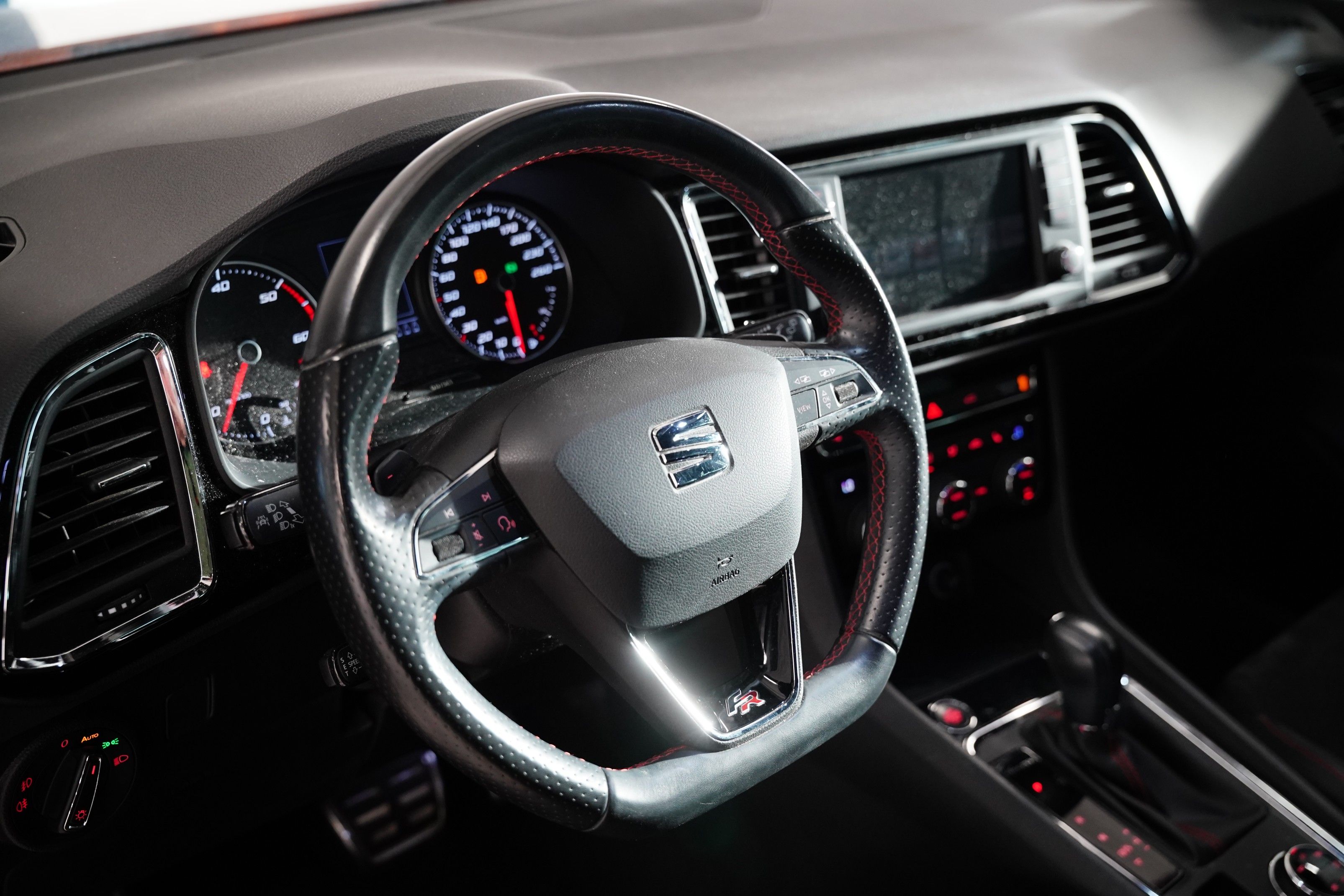 Seat Ateca, 2.0 TDI 140 kW DSG 4Drive FR - fotka 6