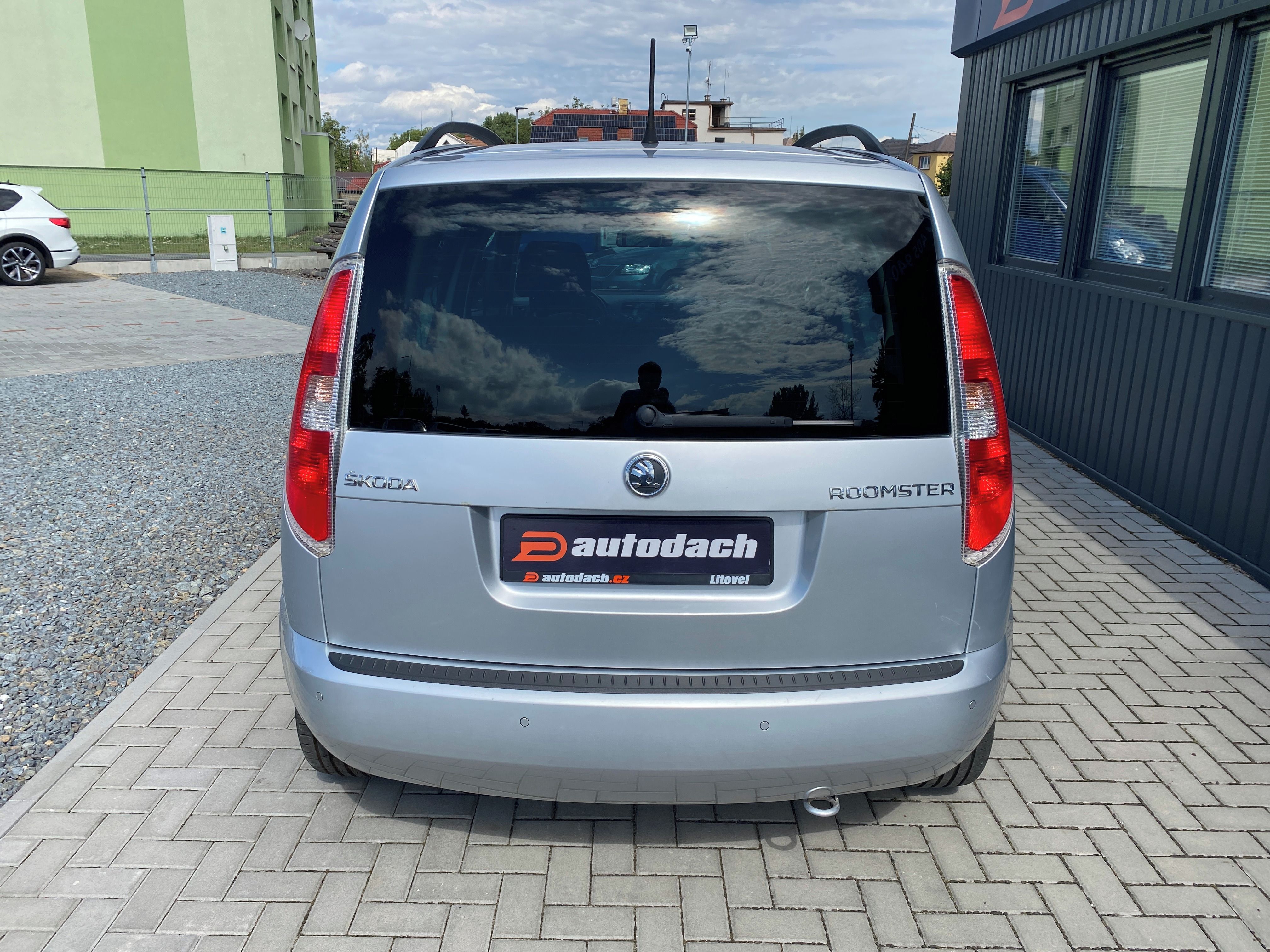 Škoda Roomster, 1.2 TSI 63kW-1xMAJ.- 81 000KM - fotka 4