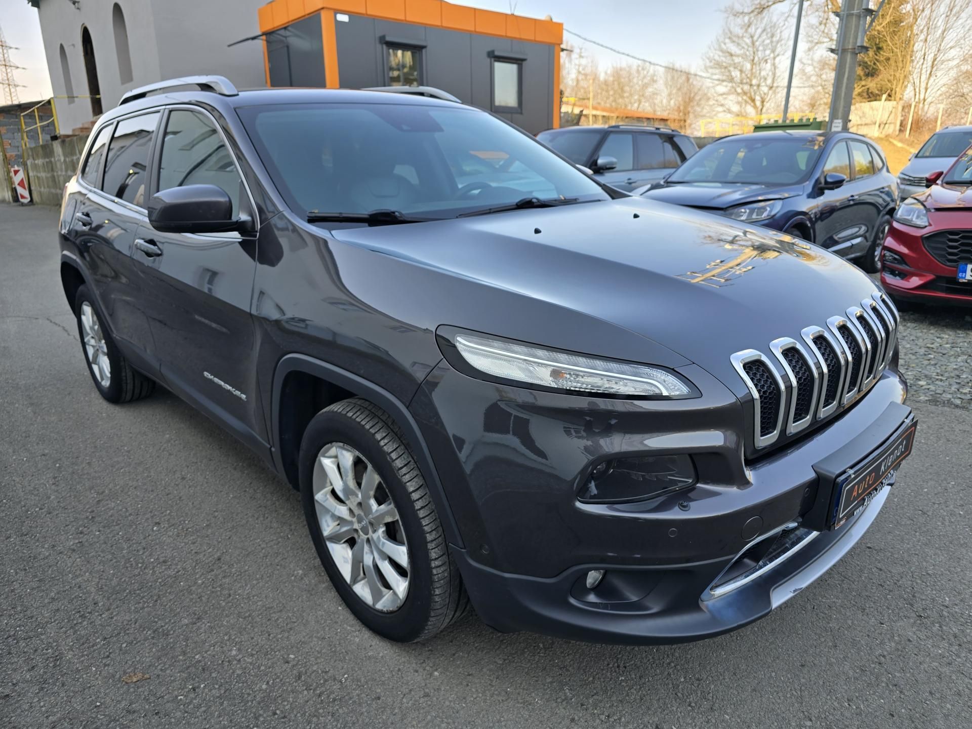 Jeep Cherokee, 147kW 4x4 LIMITED KŮŽE NAV - fotka 2