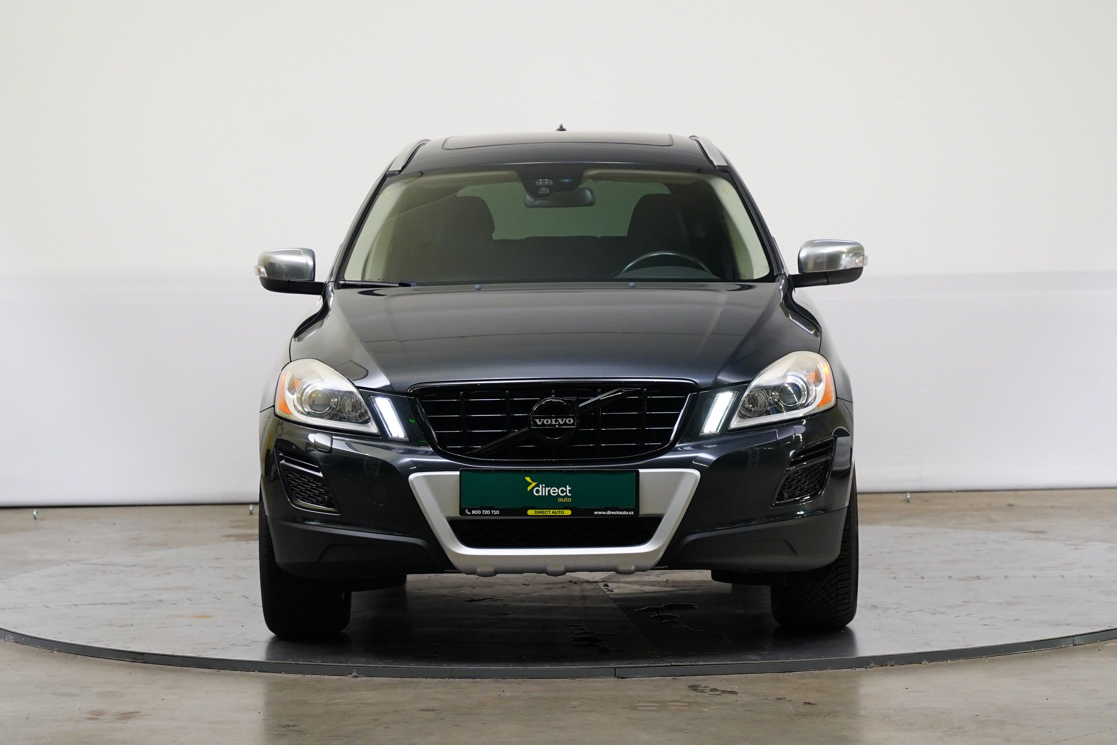 Volvo XC60, 2.4 D5 158 kW AWD Summum - fotka 4