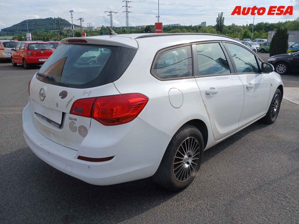 Opel Astra, 1.6 CDTi - fotka 2