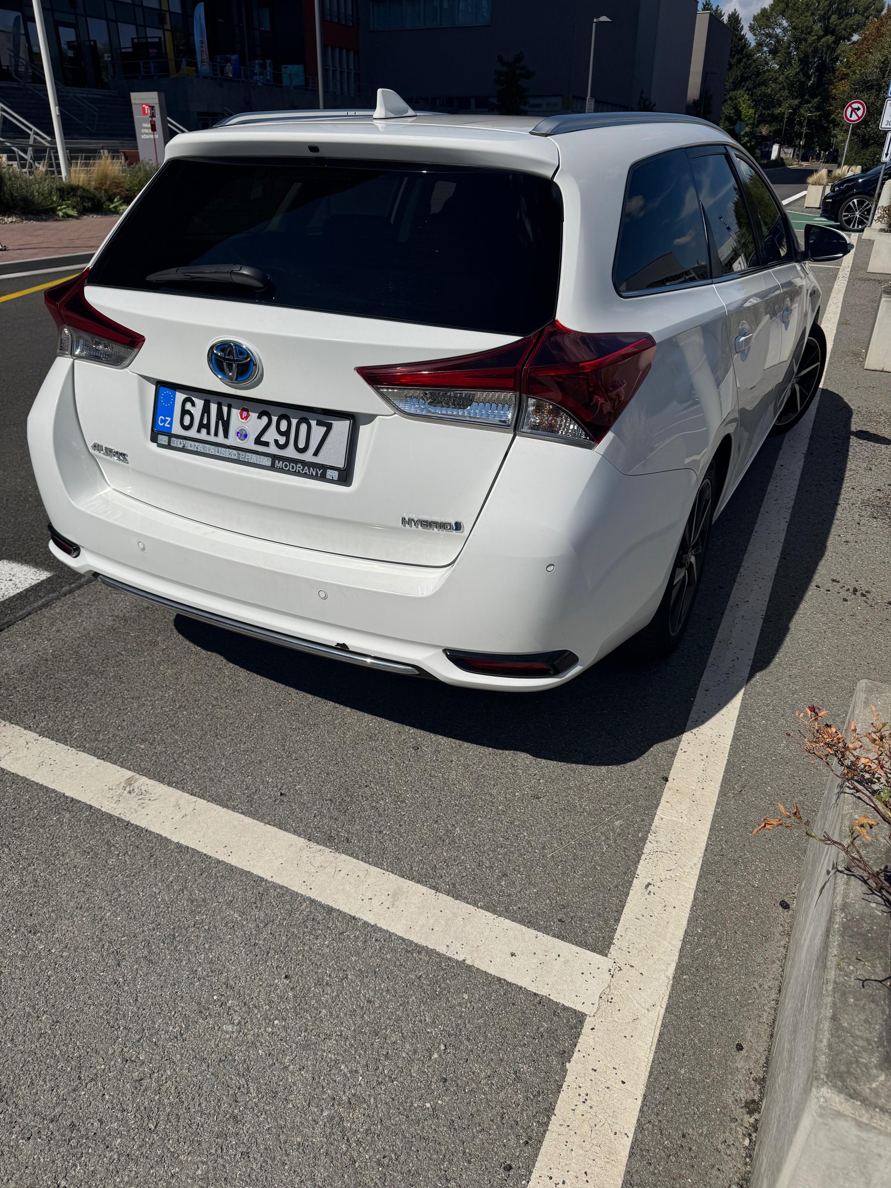 Toyota Auris, 1.8 Hybrid Trend+, Odhlučnění - fotka 4