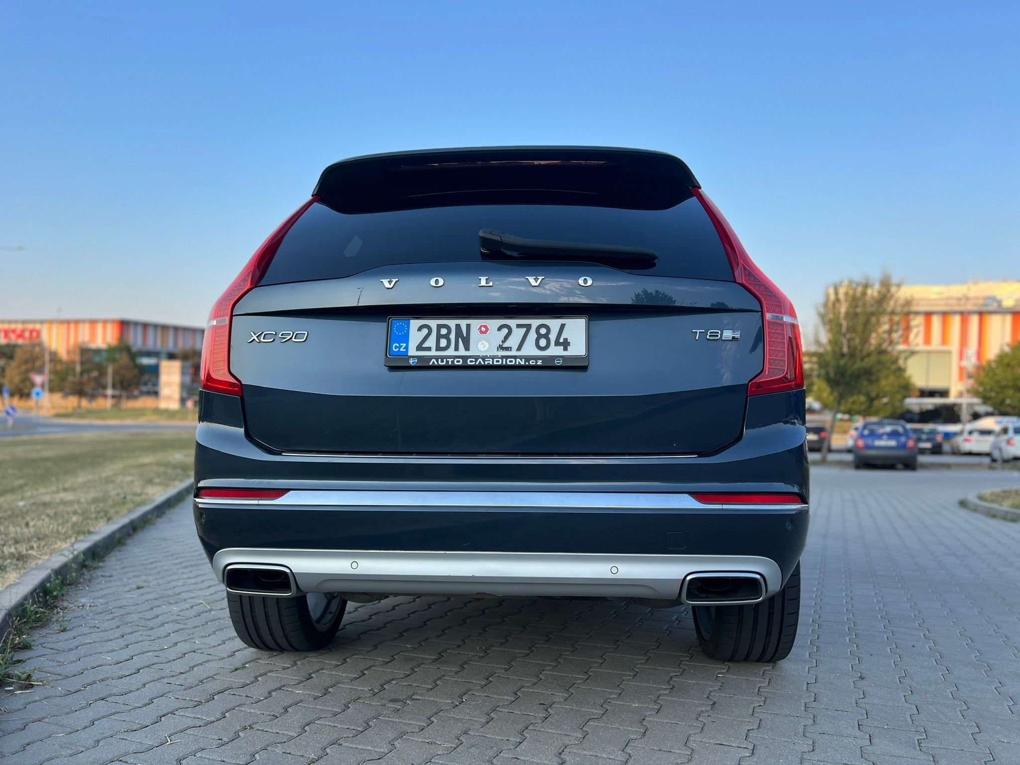 Volvo XC90, T8/B&W/Nappa/vzduch/360/HUD/21 - fotka 6