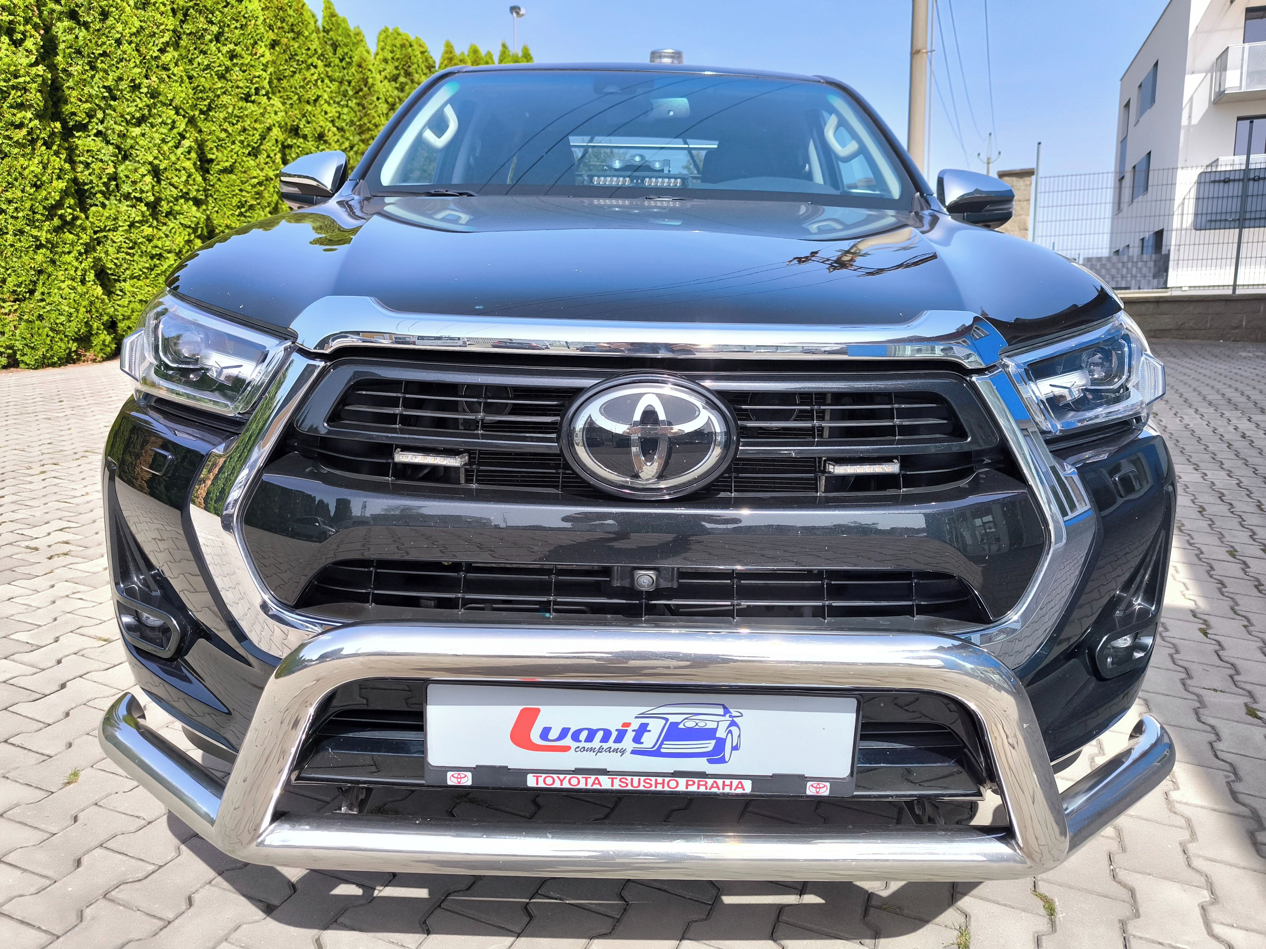 Toyota Hilux, 2.8D-4D Executive VIP - fotka 2