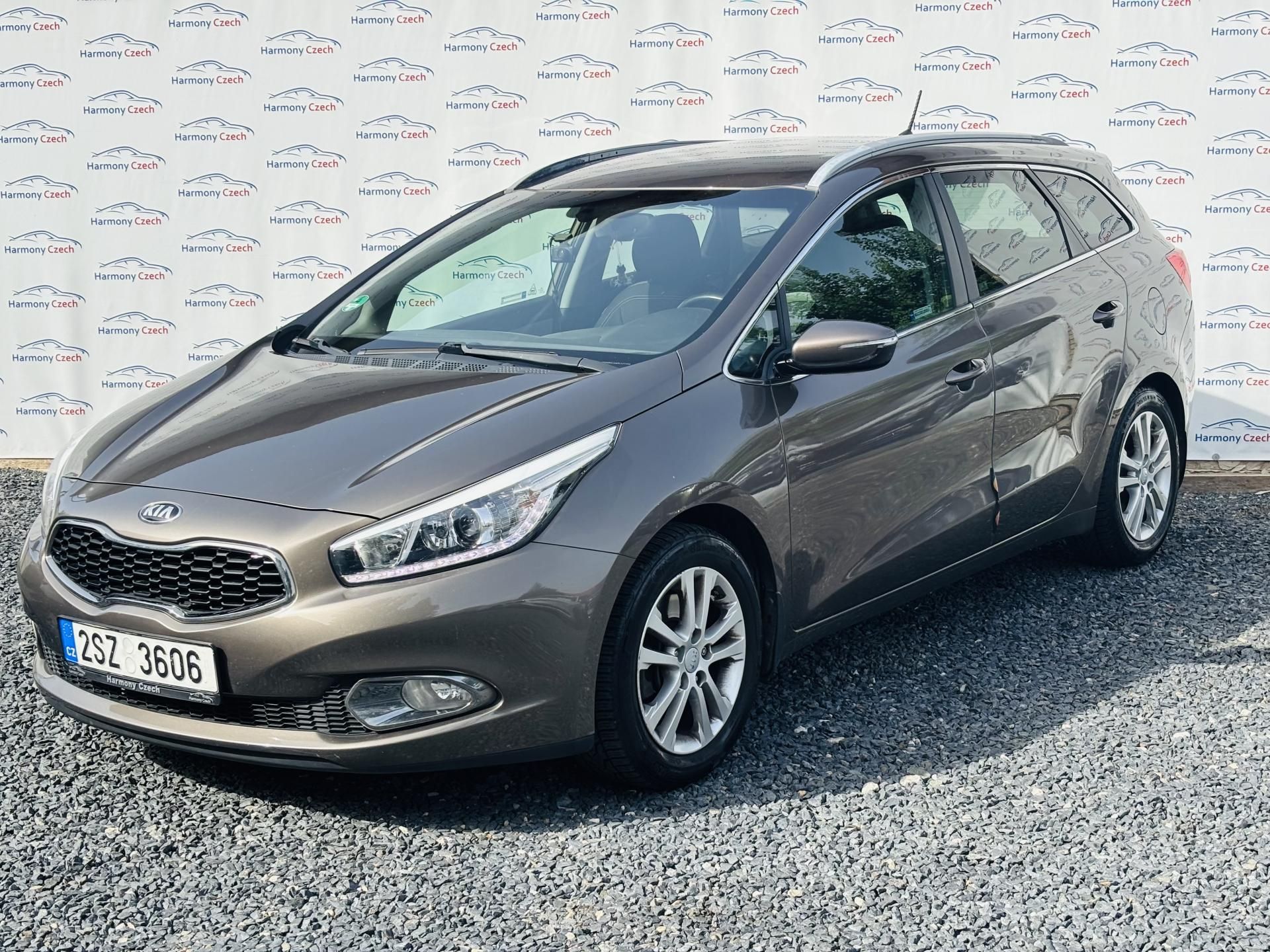 Kia Cee´d, 1.6 GDI, 99kW, ČR - fotka 3