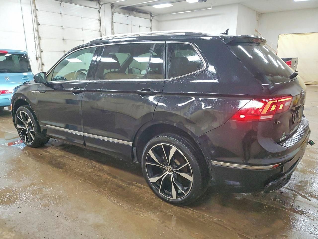 Volkswagen Tiguan, Auto na cestě - fotka 3