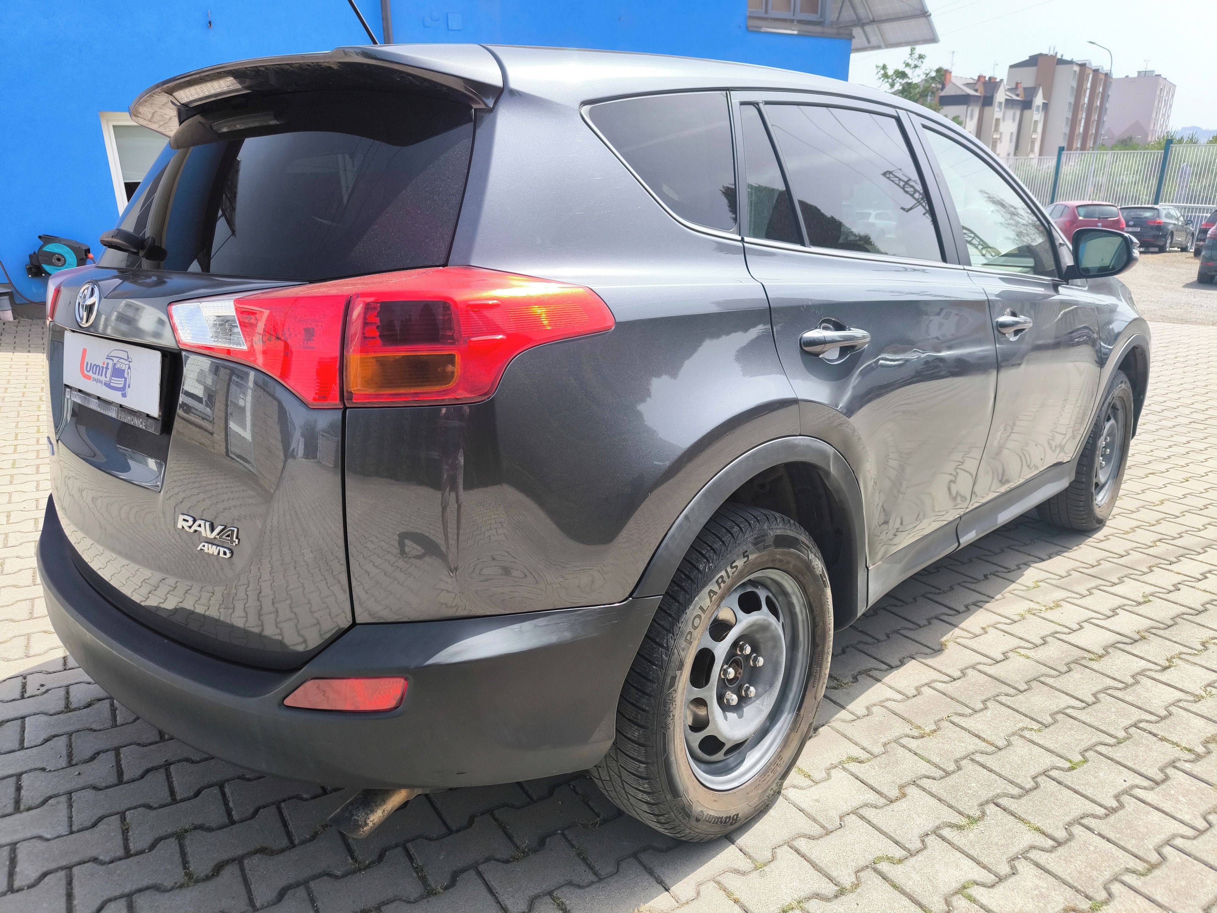 Toyota Rav4, 2.2D-4D 4x4 - fotka 5