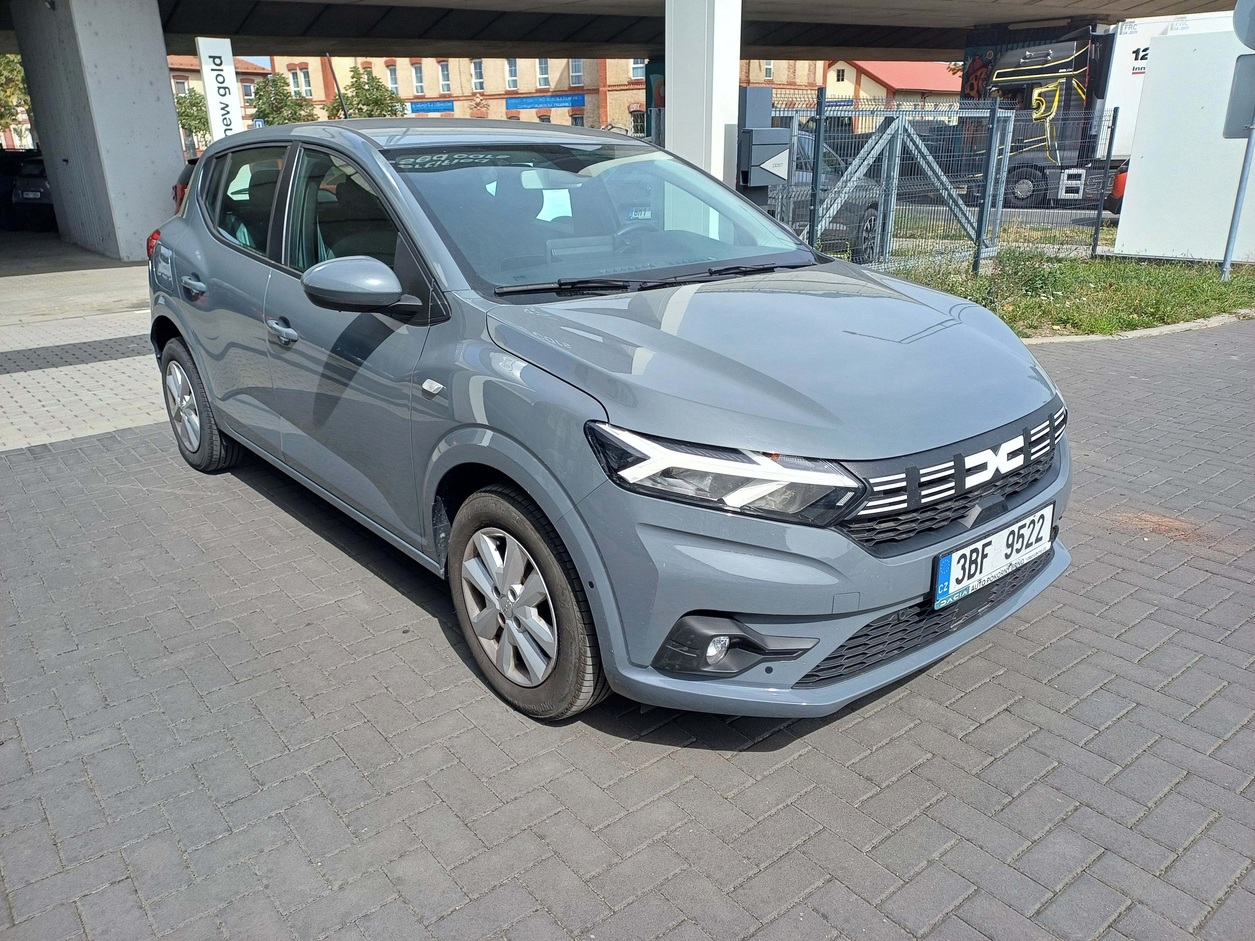 Dacia Sandero, 1.0 Expression ECO - G 100 - fotka 4