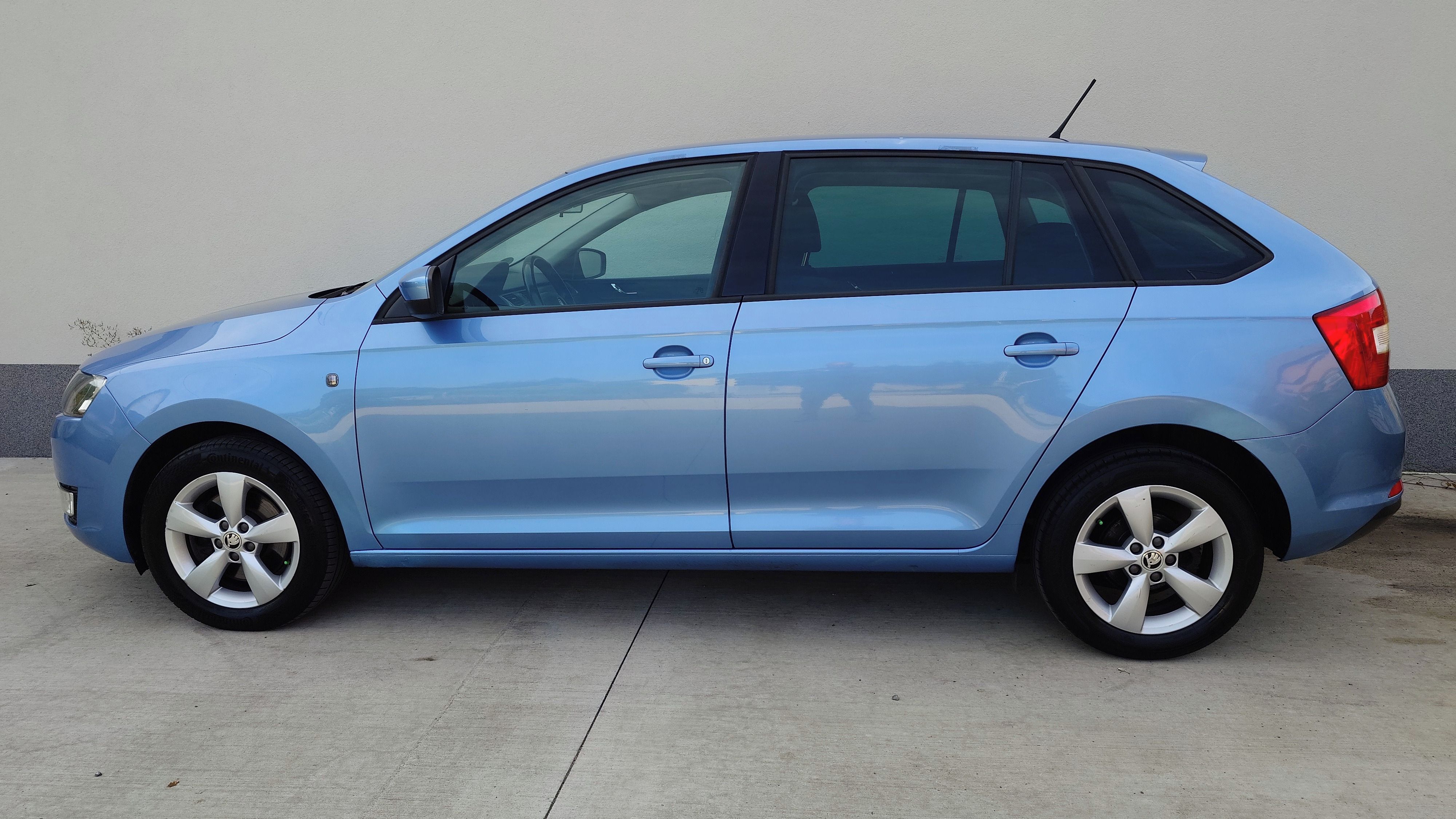 Škoda Rapid, 1,6 TDI 66 kW - fotka 6