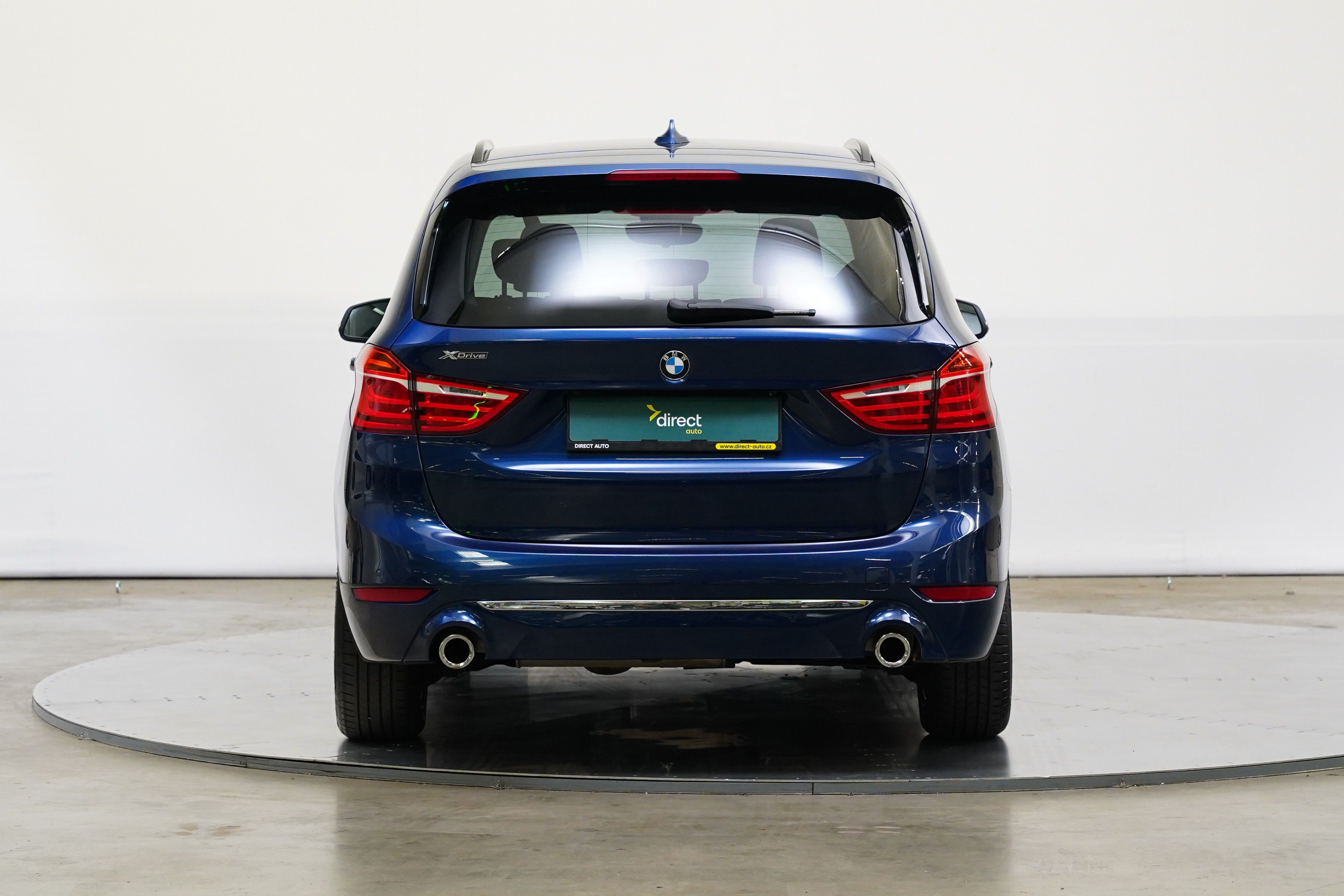 BMW Řada 2, 218d 110 kW xDrive Luxury - fotka 6