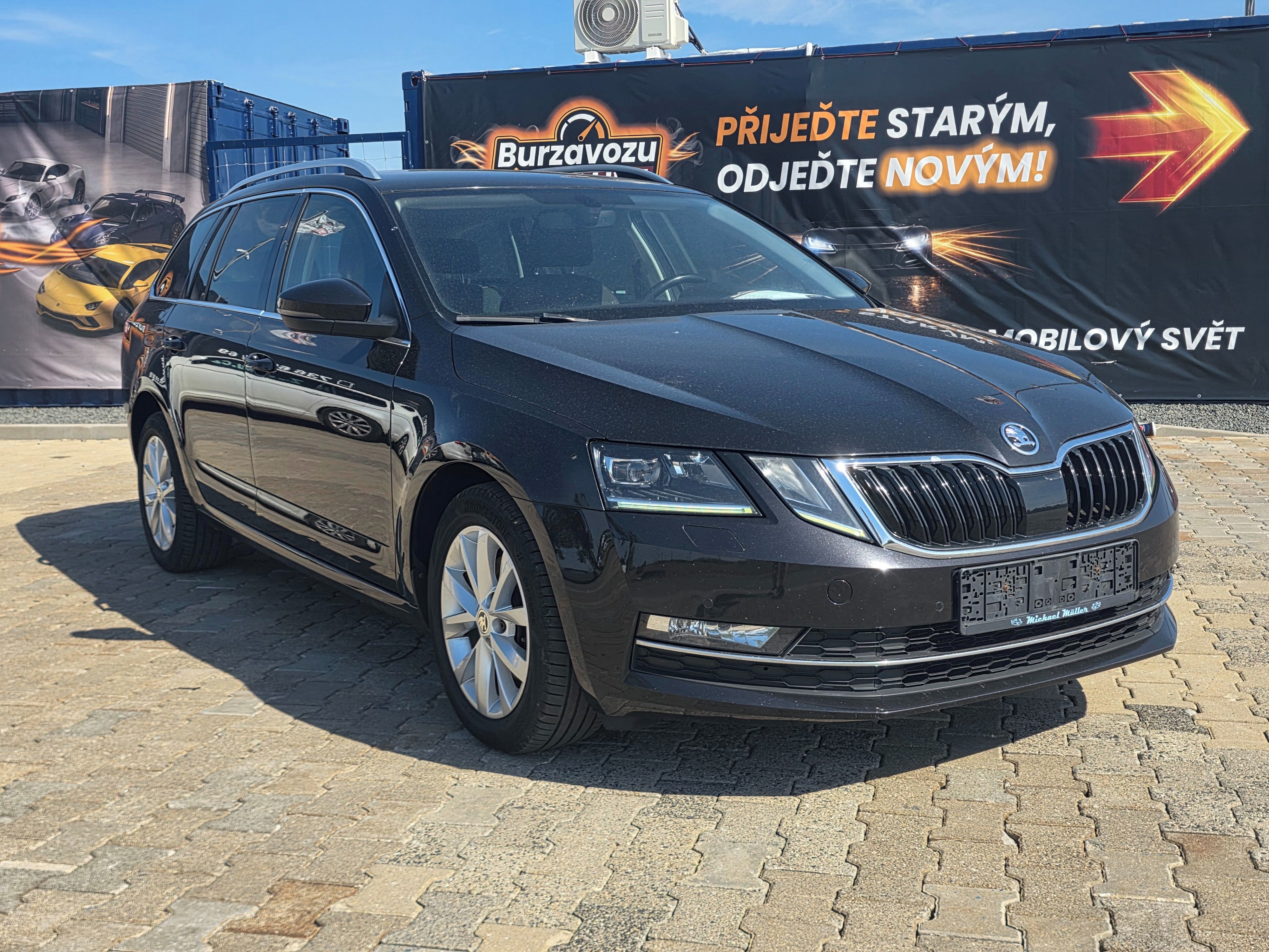 Škoda Octavia, 2.0TDI, 110KW, DSG - fotka 4