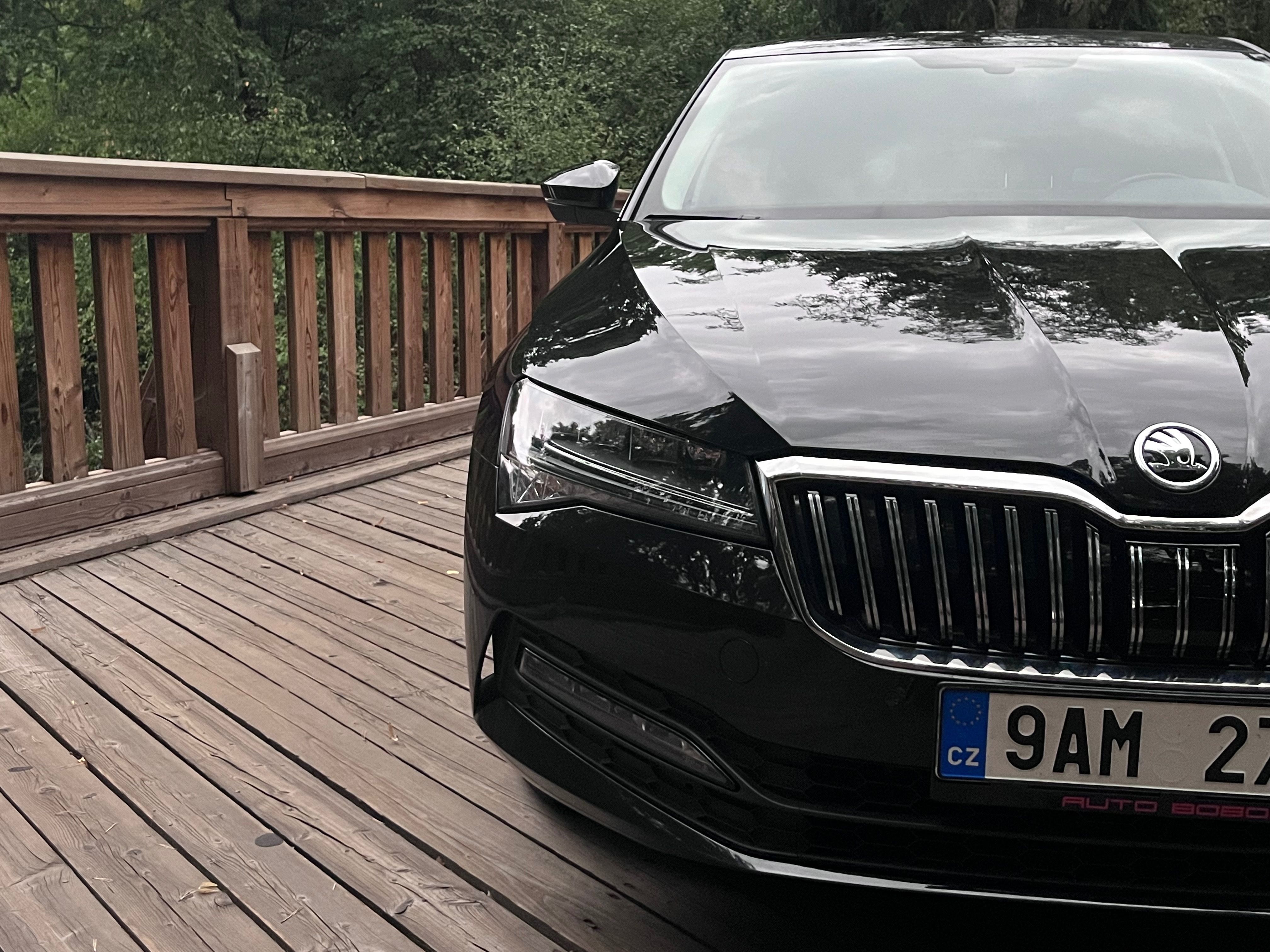 Škoda Superb, PERFEKTNÍ STAV - fotka 6