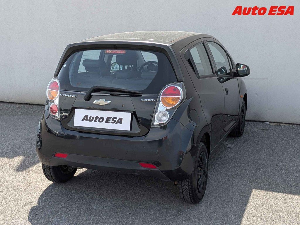 Chevrolet Spark, 1.0i,1.maj - fotka 4